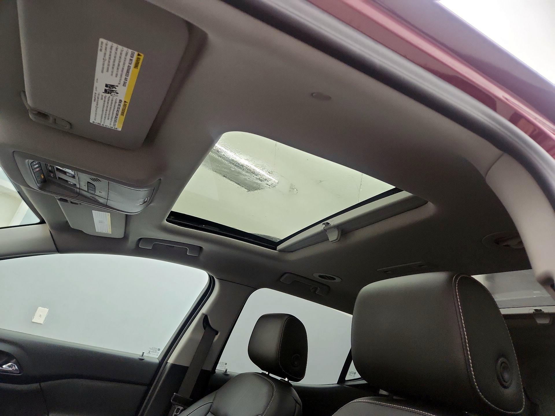 Thumbnail: 2018 GMC Acadia - 20