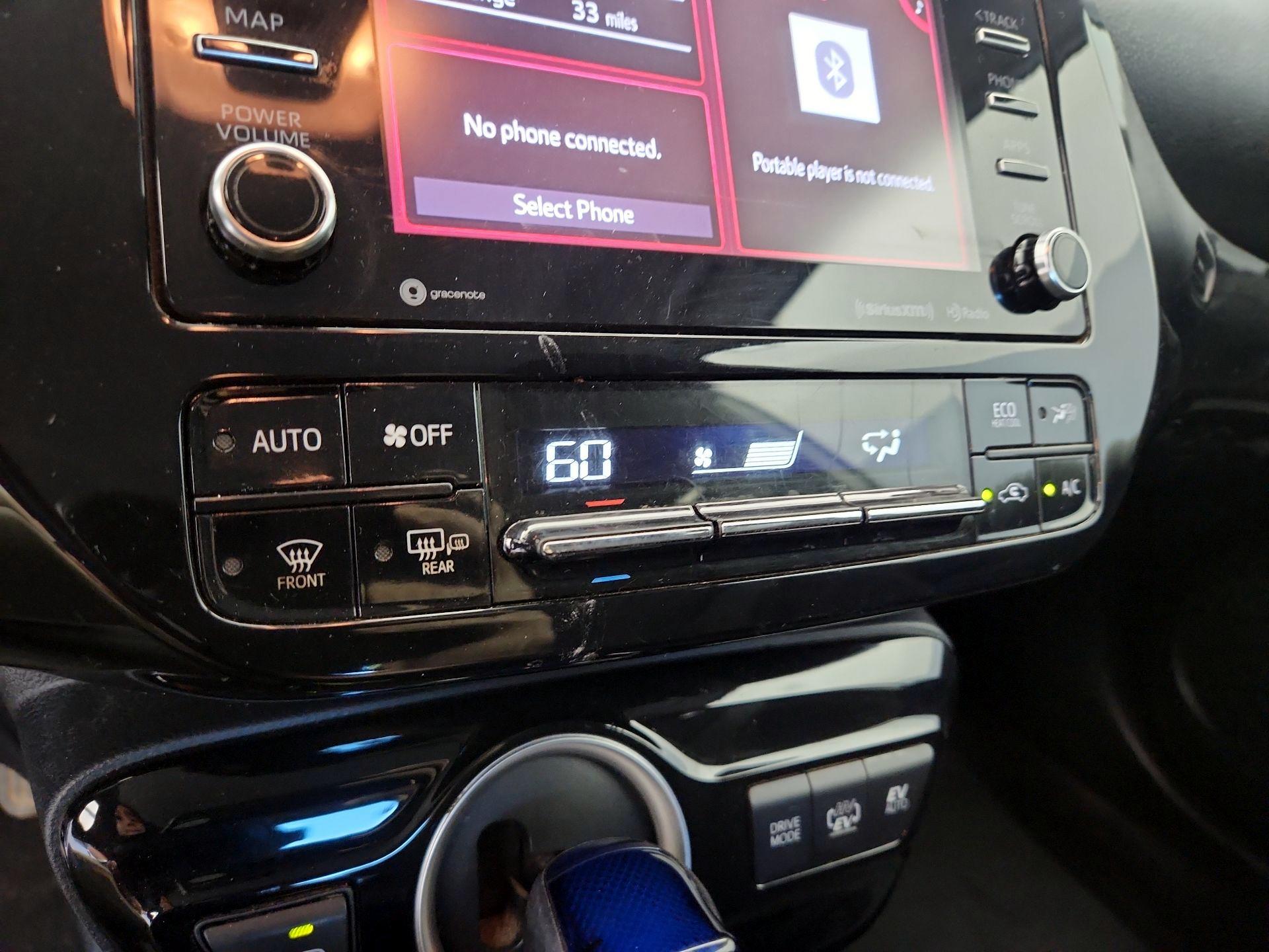 Thumbnail: 2021 Toyota Prius Prime - 16