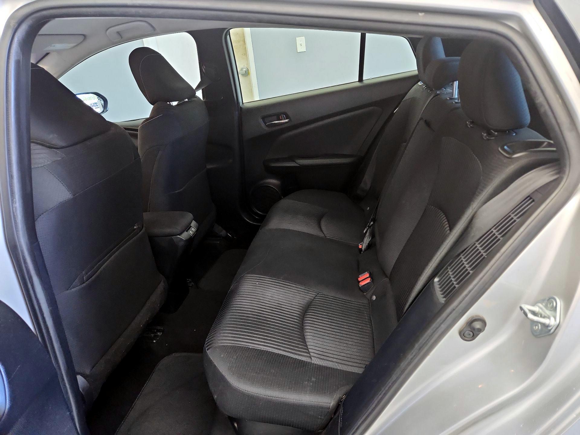 Thumbnail: 2021 Toyota Prius Prime - 18