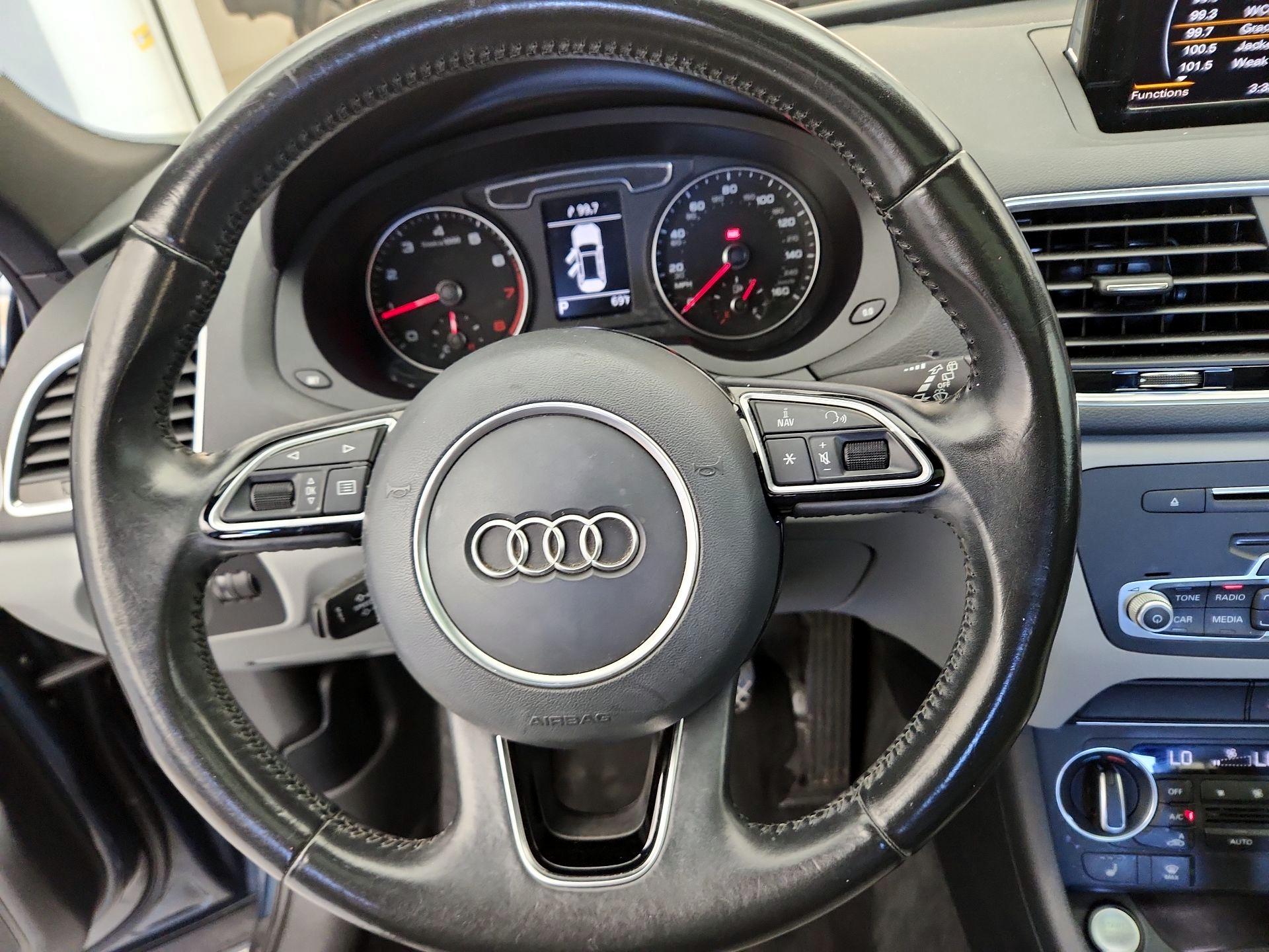 Thumbnail: 2016 Audi Q3 - 10