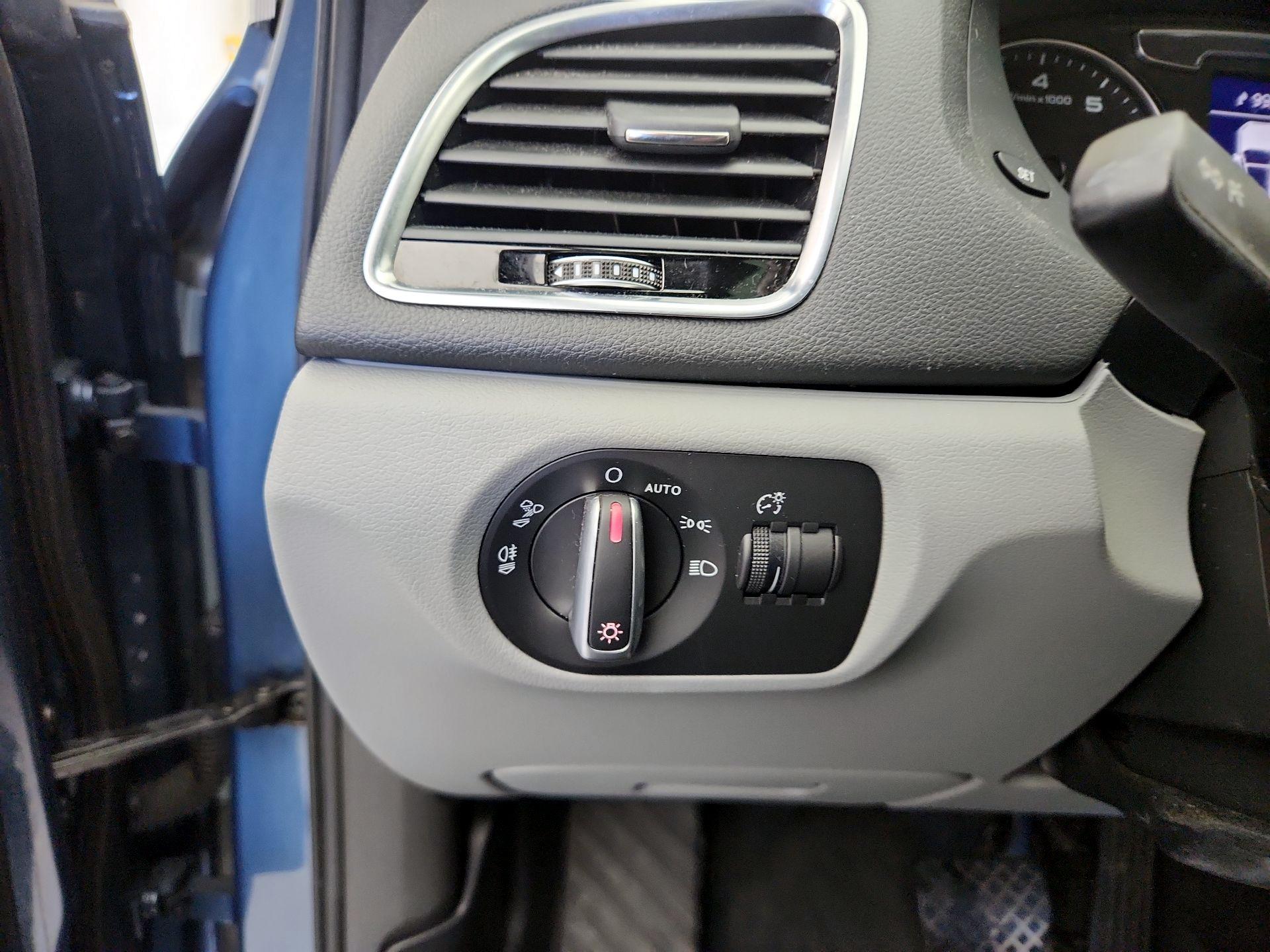 Thumbnail: 2016 Audi Q3 - 13