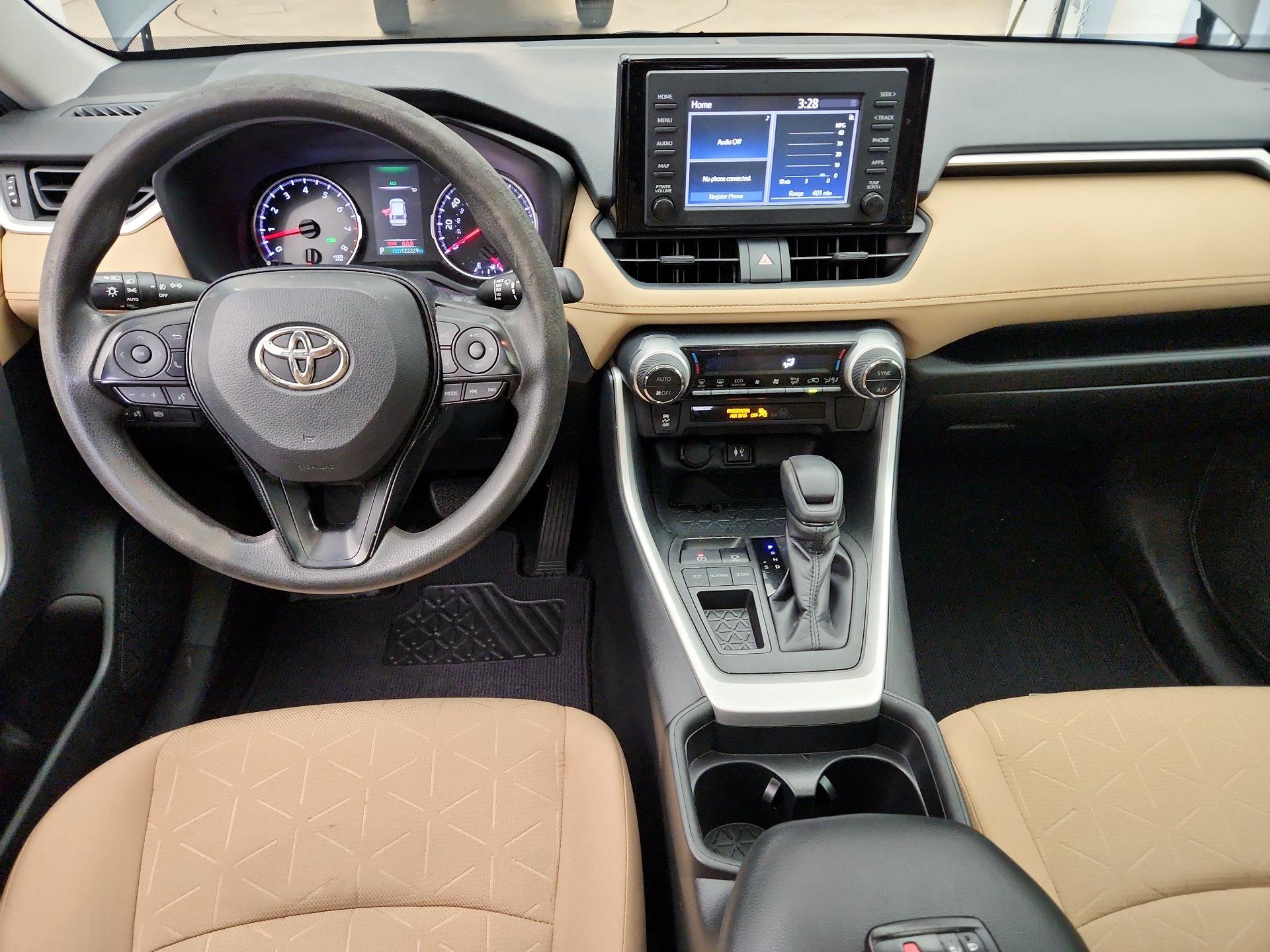 Thumbnail: 2019 Toyota RAV4 - 9