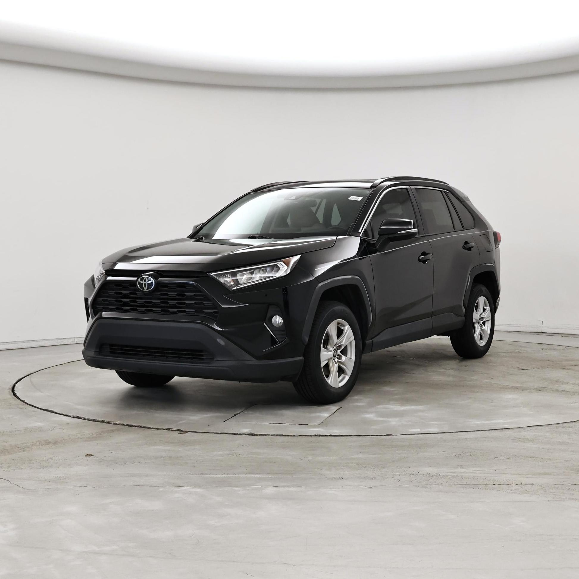 Thumbnail: 2019 Toyota RAV4 - 4