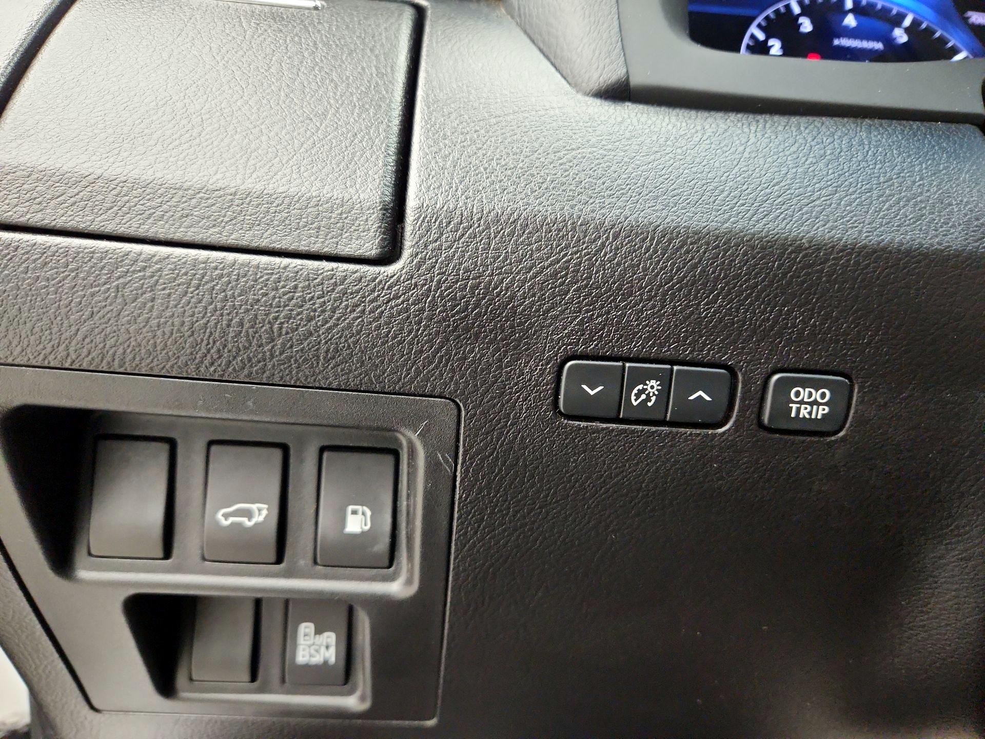 Thumbnail: 2015 Lexus RX - 13