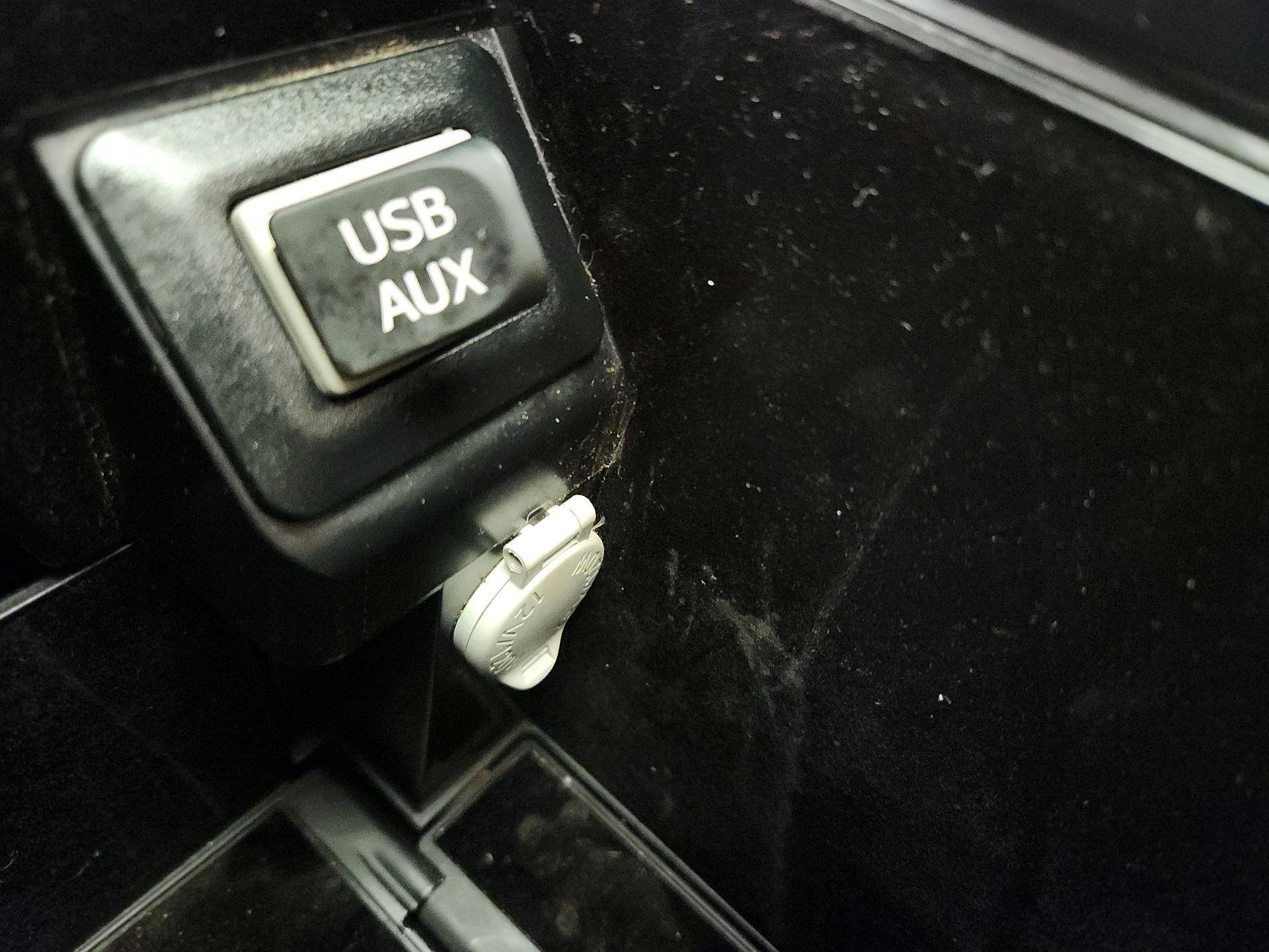 Thumbnail: 2015 Lexus RX - 18