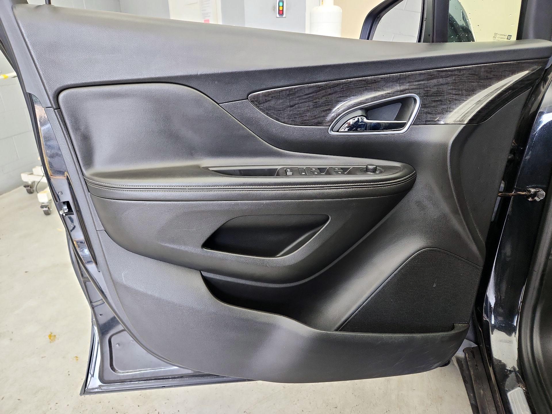 Thumbnail: 2016 Buick Encore - 12