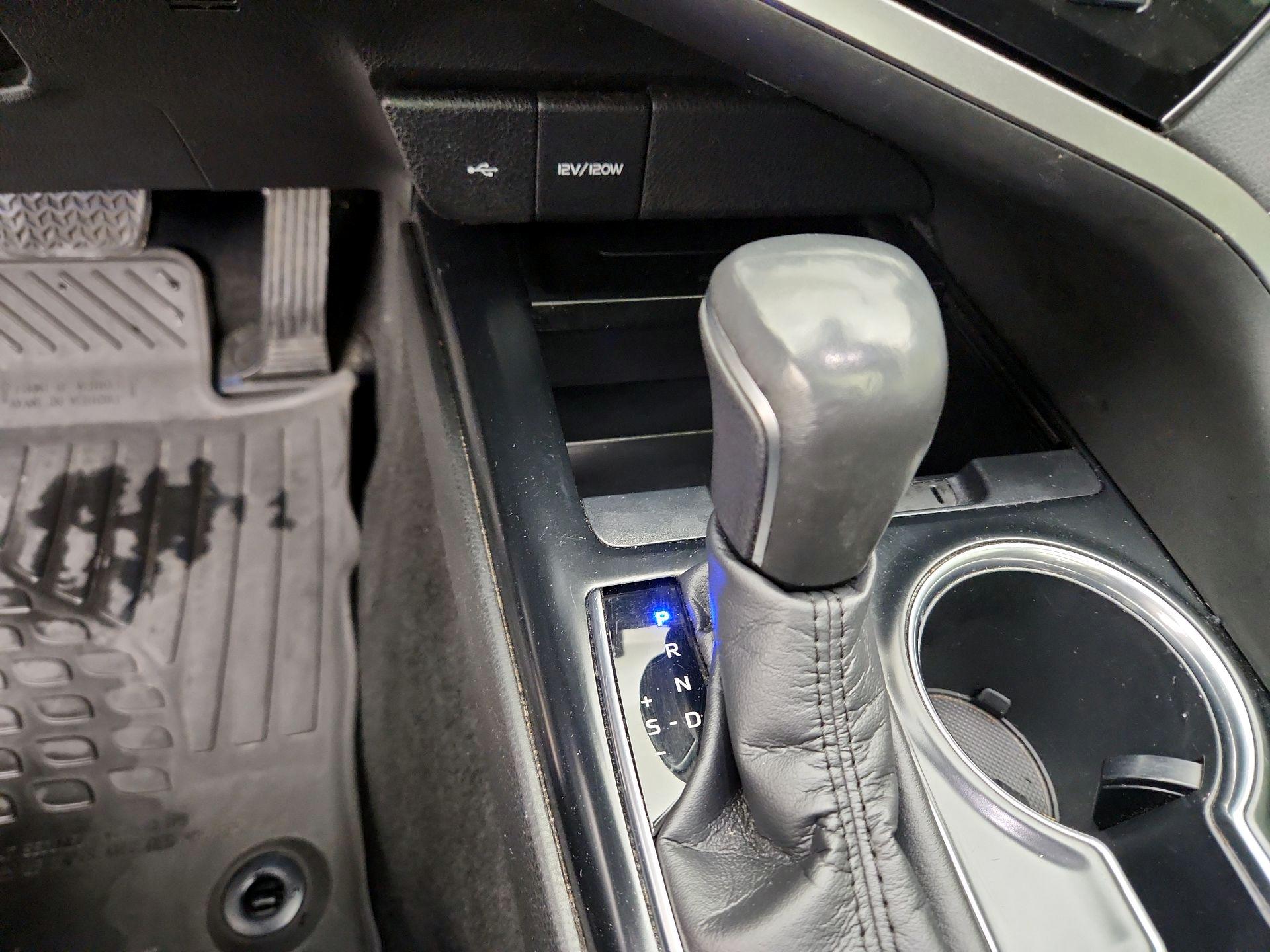 Thumbnail: 2020 Toyota Camry - 18