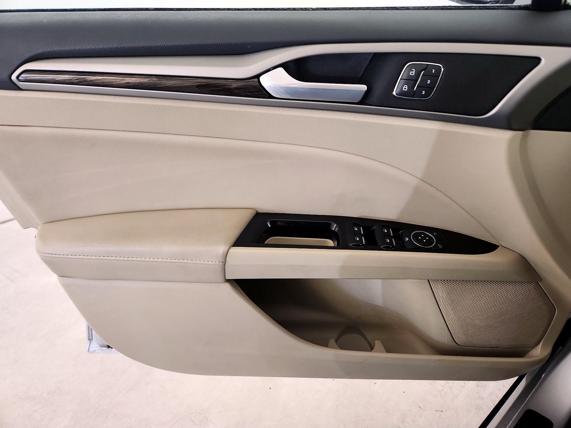 Thumbnail: 2014 Ford Fusion - 12