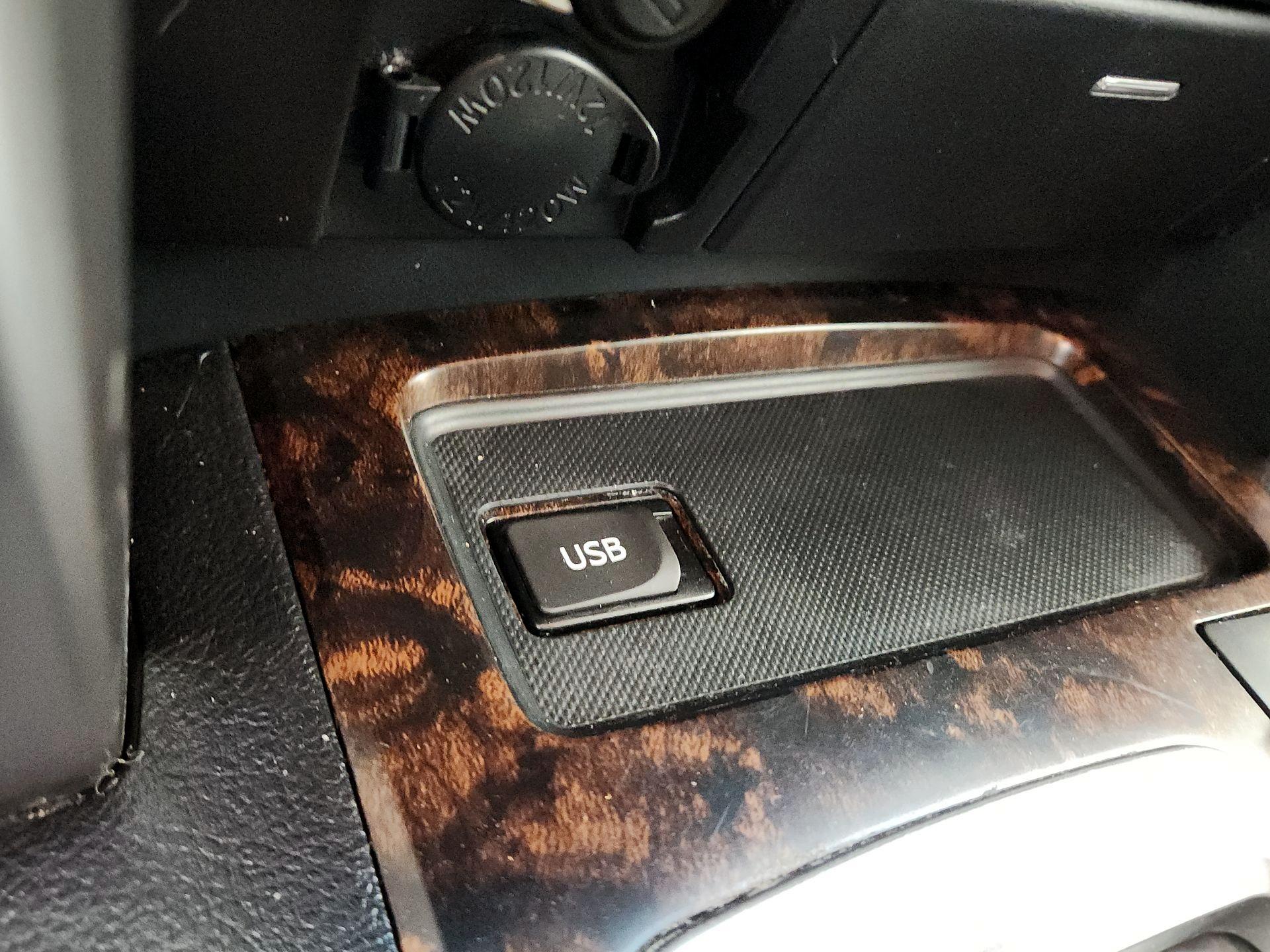 Thumbnail: 2014 Toyota Land Cruiser - 19