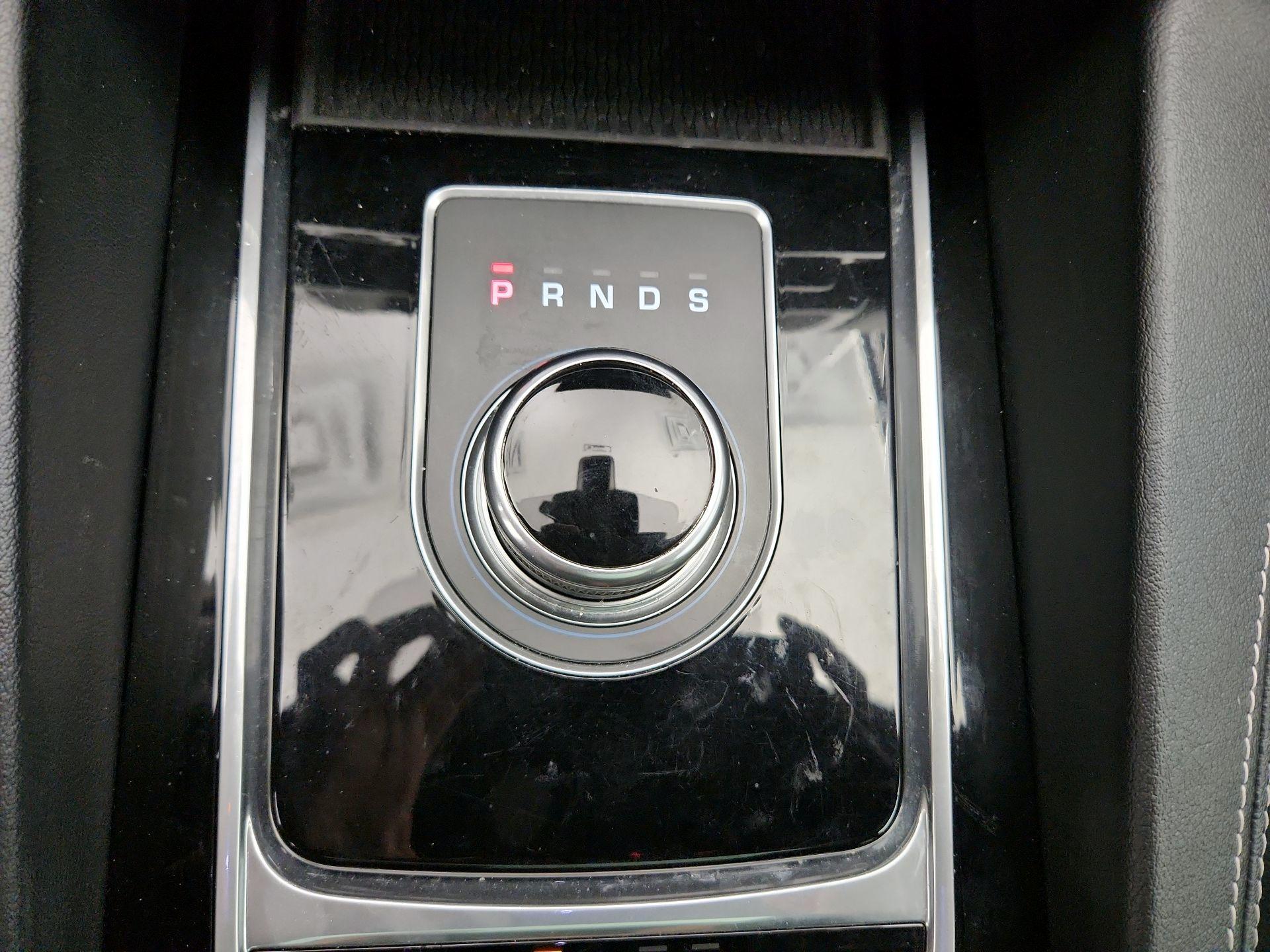 Thumbnail: 2018 Jaguar F-Pace - 18