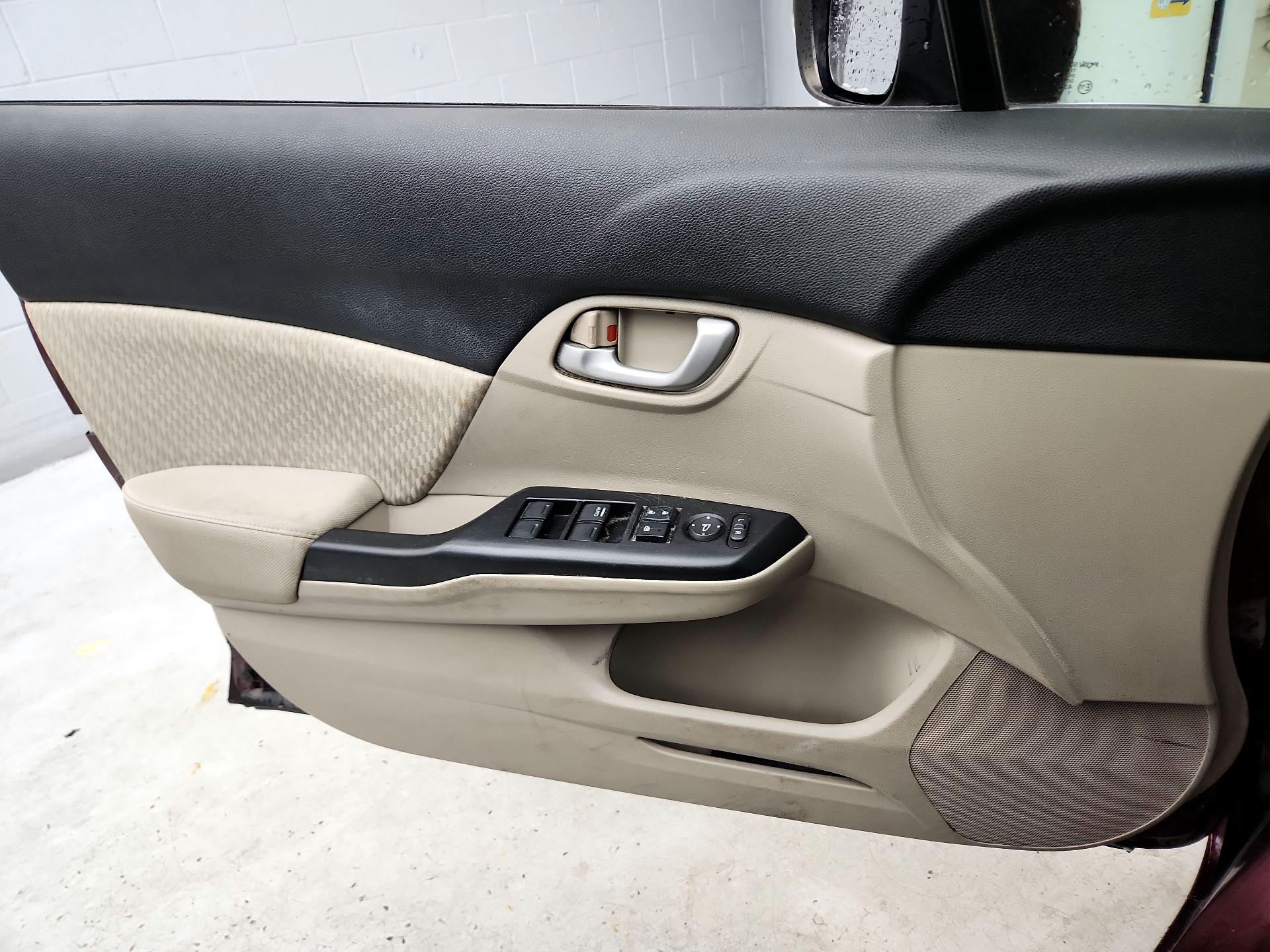 Thumbnail: 2015 Honda Civic - 12