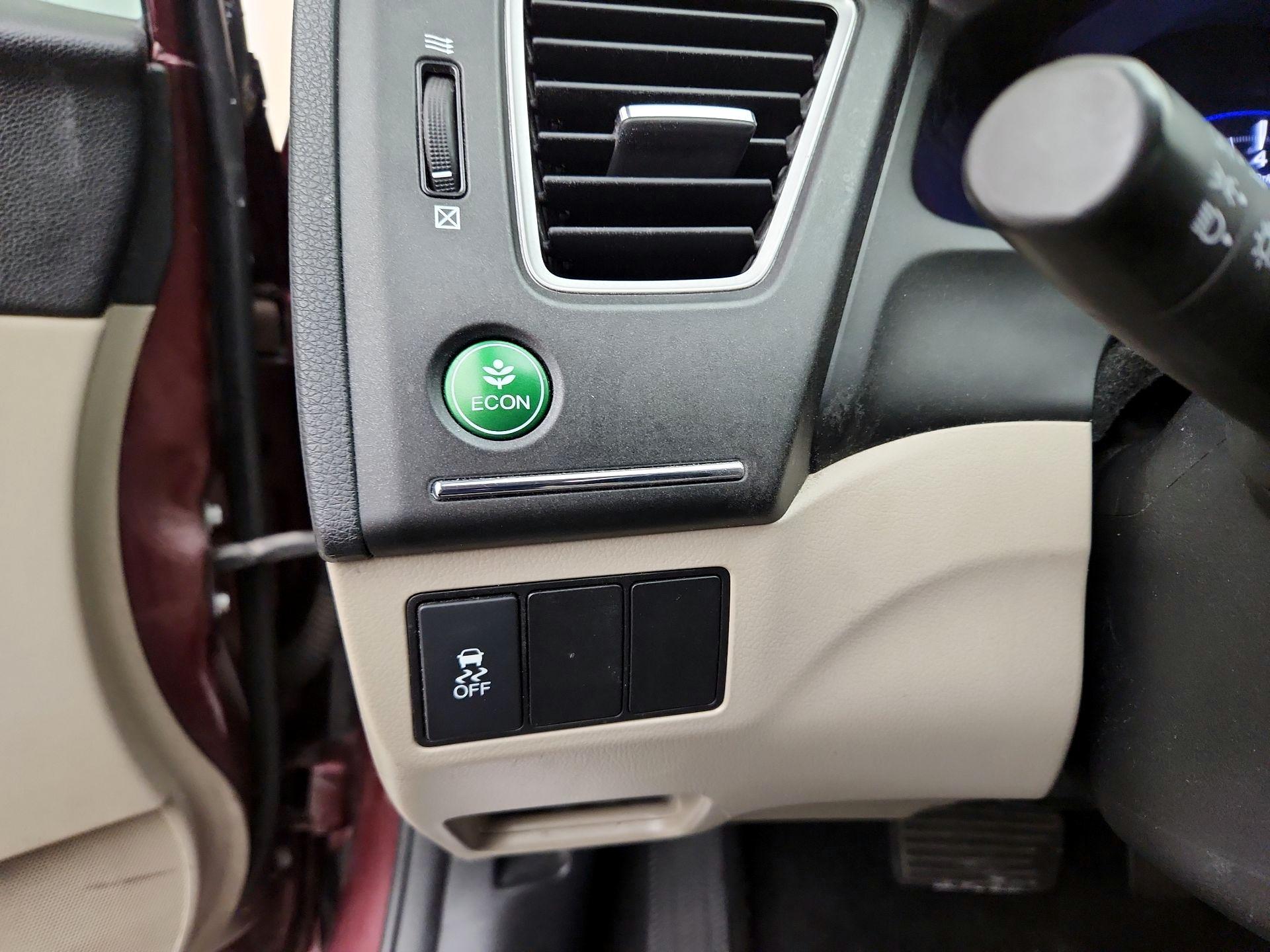 Thumbnail: 2015 Honda Civic - 13