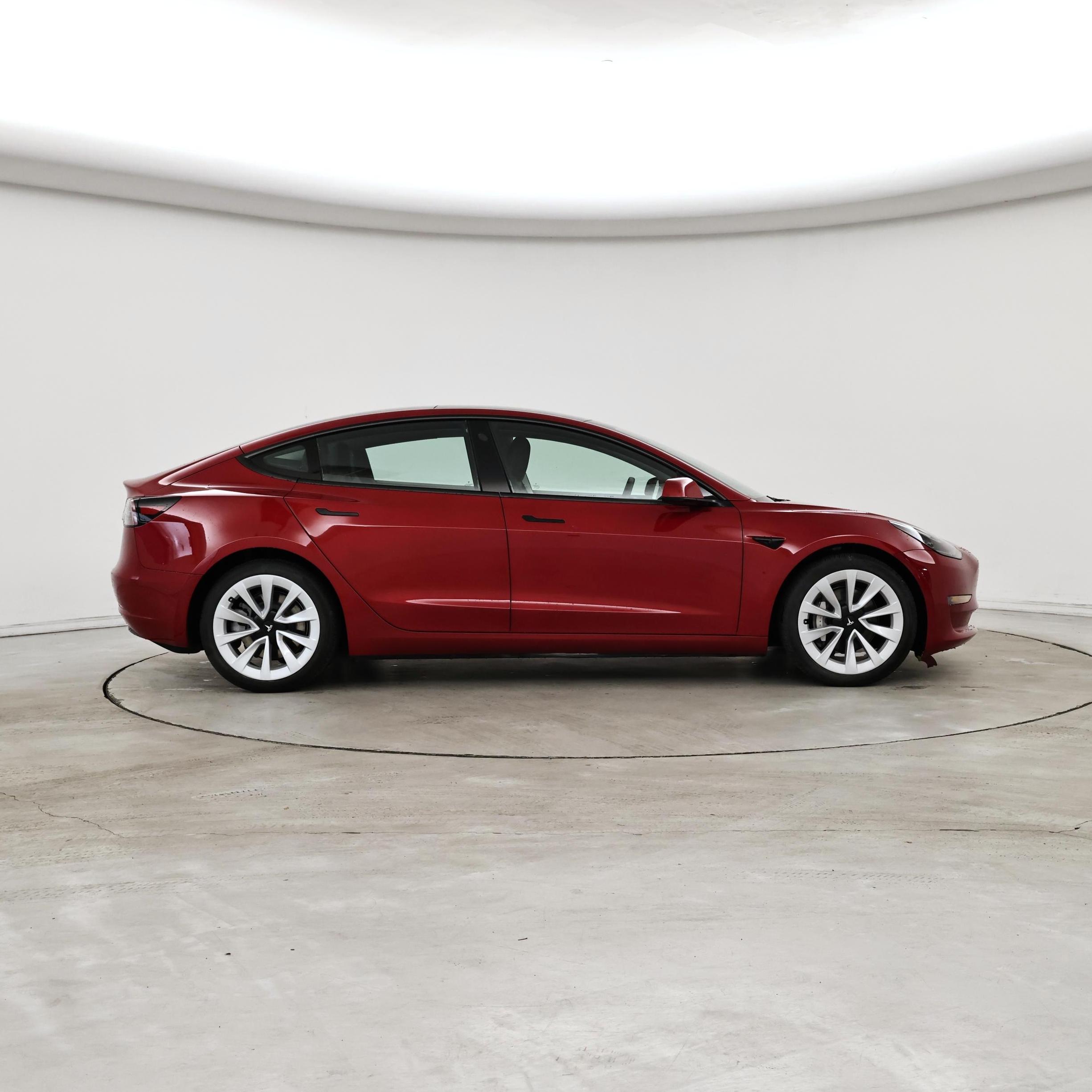 Thumbnail: 2023 Tesla Model 3 - 7