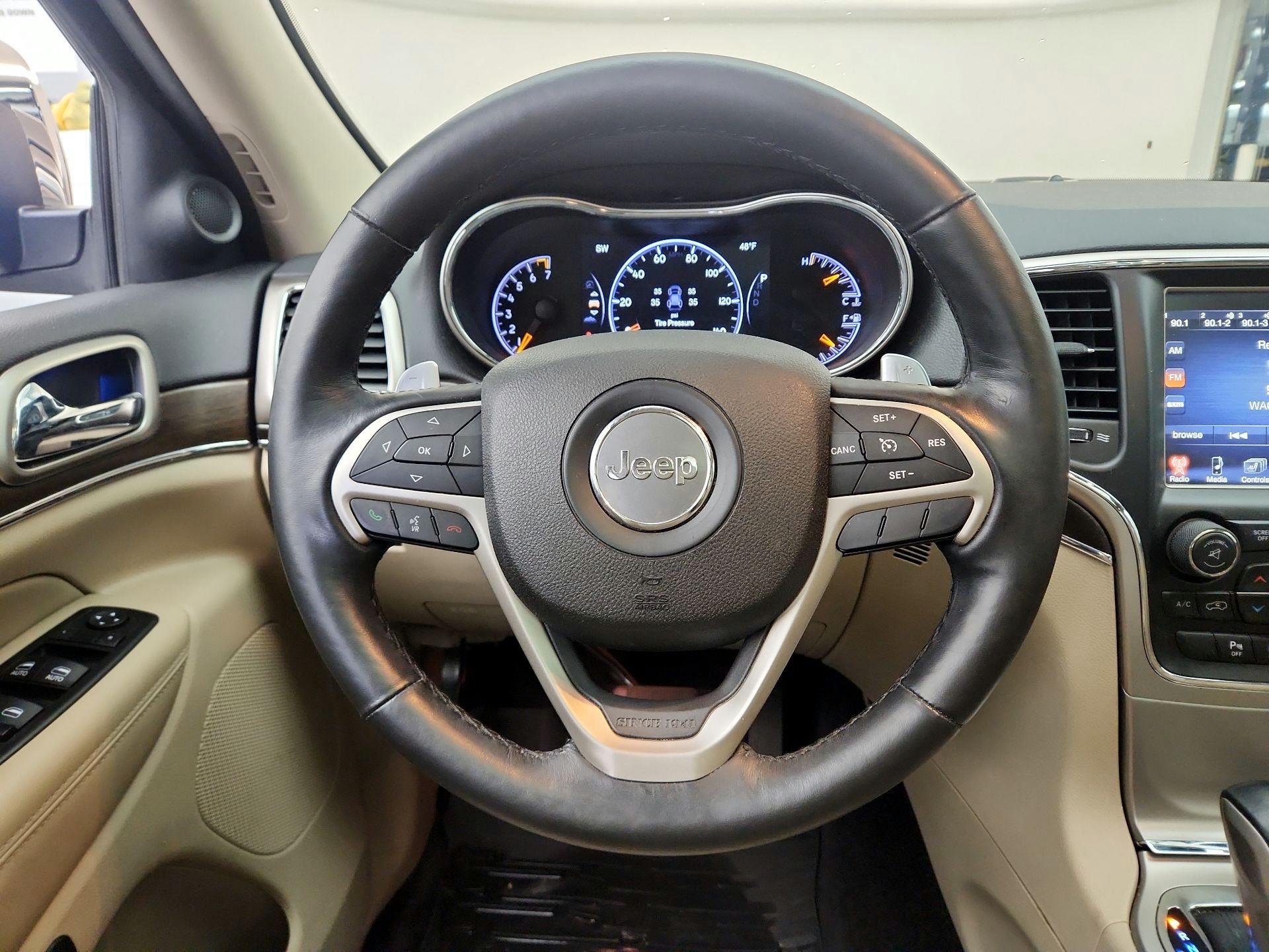 Thumbnail: 2017 Jeep Grand Cherokee - 10