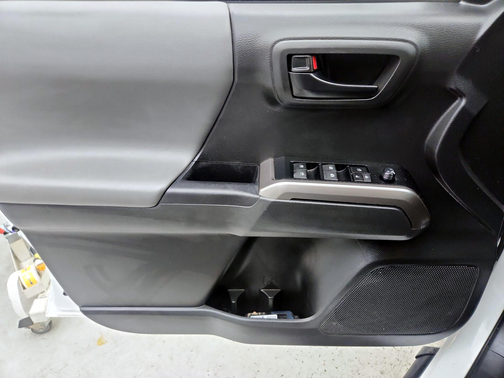 Thumbnail: 2023 Toyota Tacoma - 12