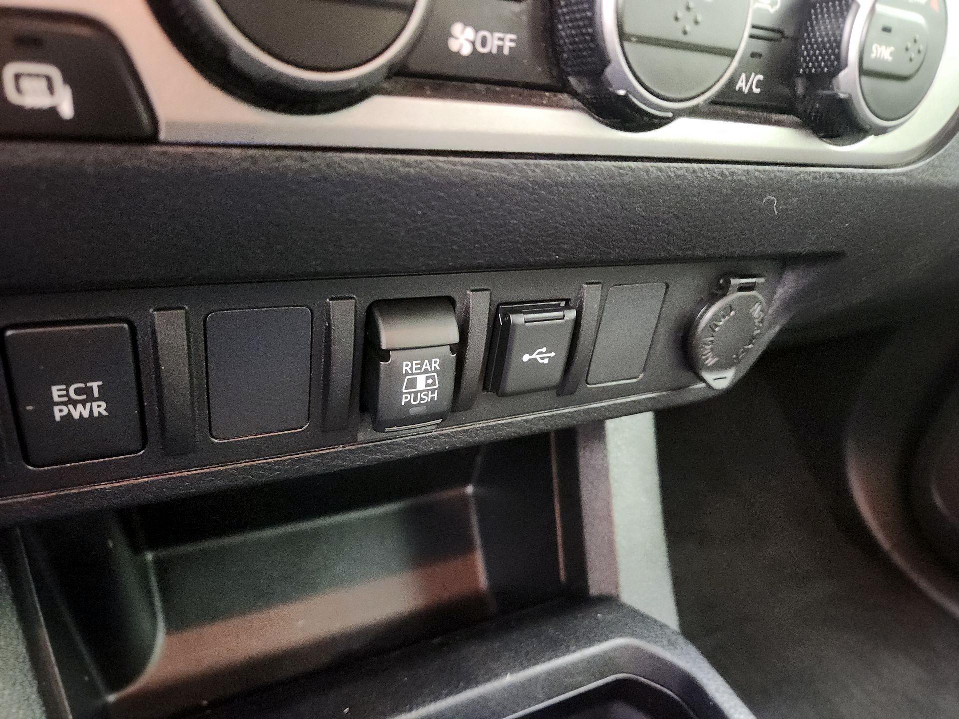 Thumbnail: 2023 Toyota Tacoma - 18