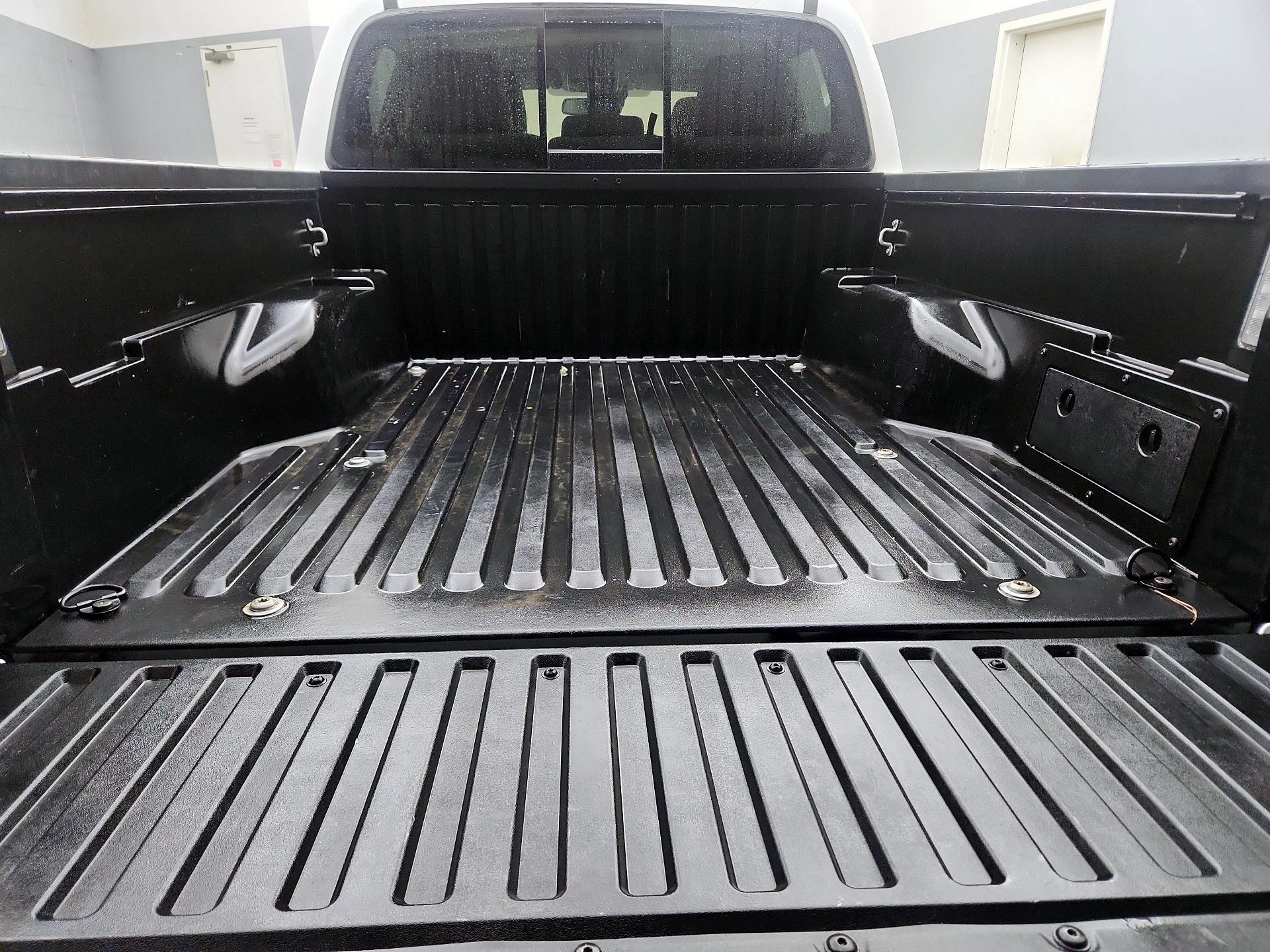 Thumbnail: 2023 Toyota Tacoma - 20