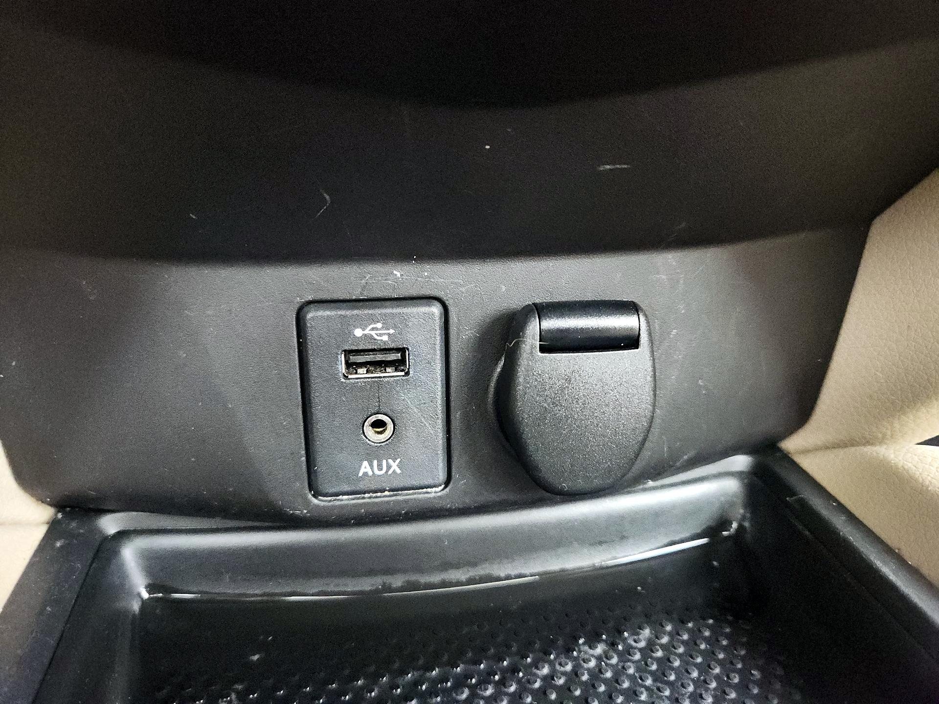 Thumbnail: 2015 Nissan Rogue - 19