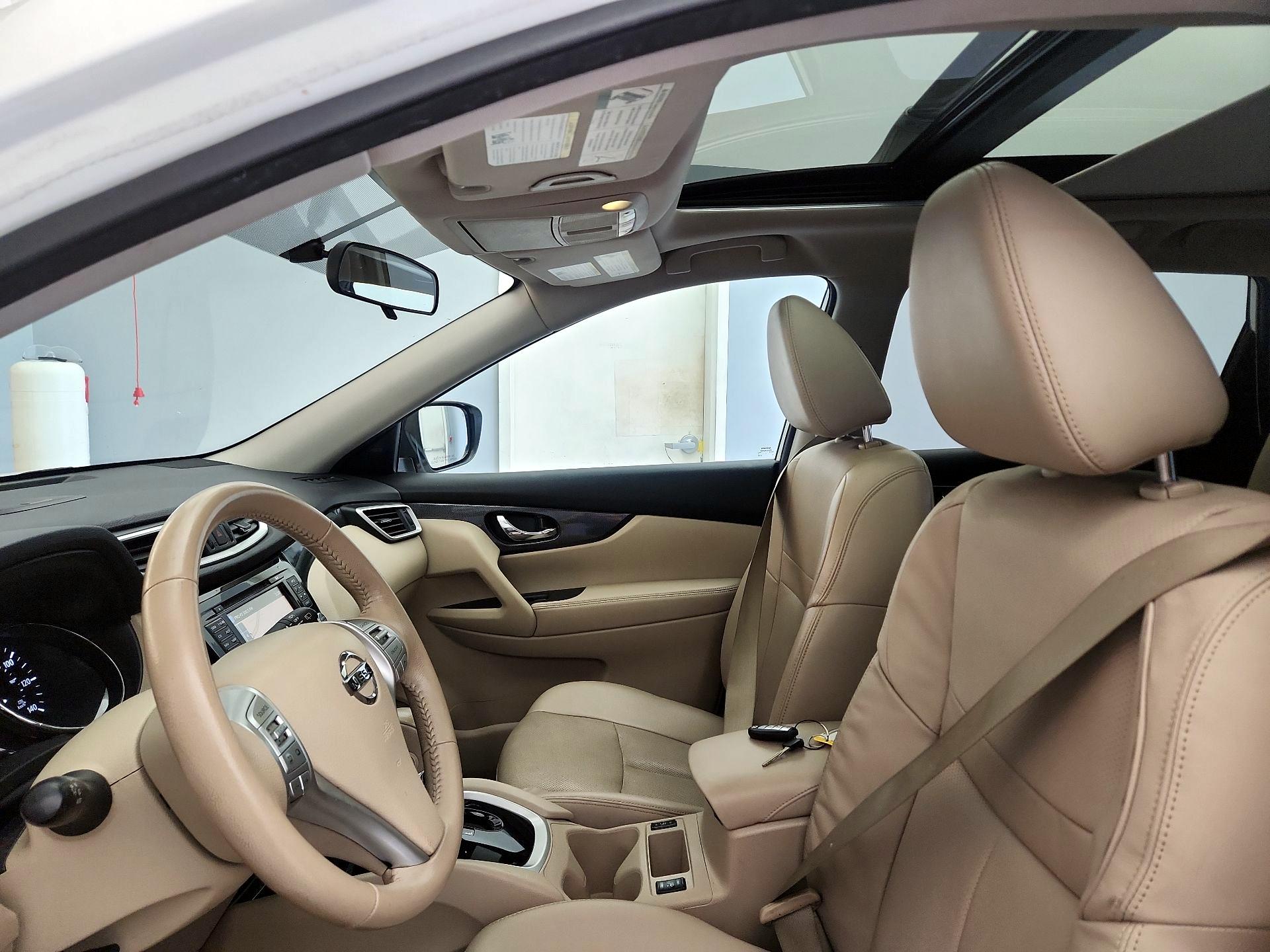 Thumbnail: 2015 Nissan Rogue - 20