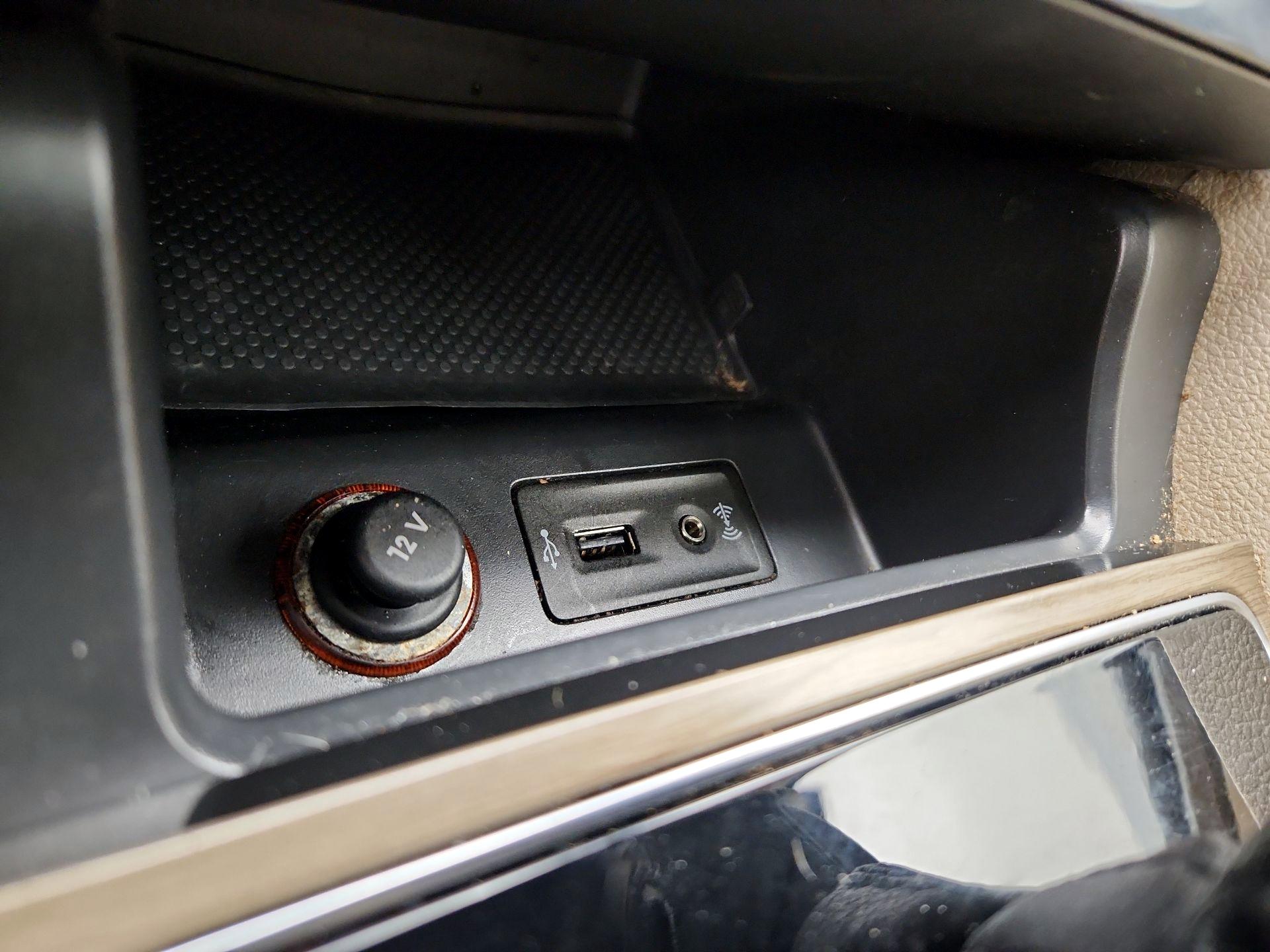 Thumbnail: 2016 Volkswagen Passat - 18