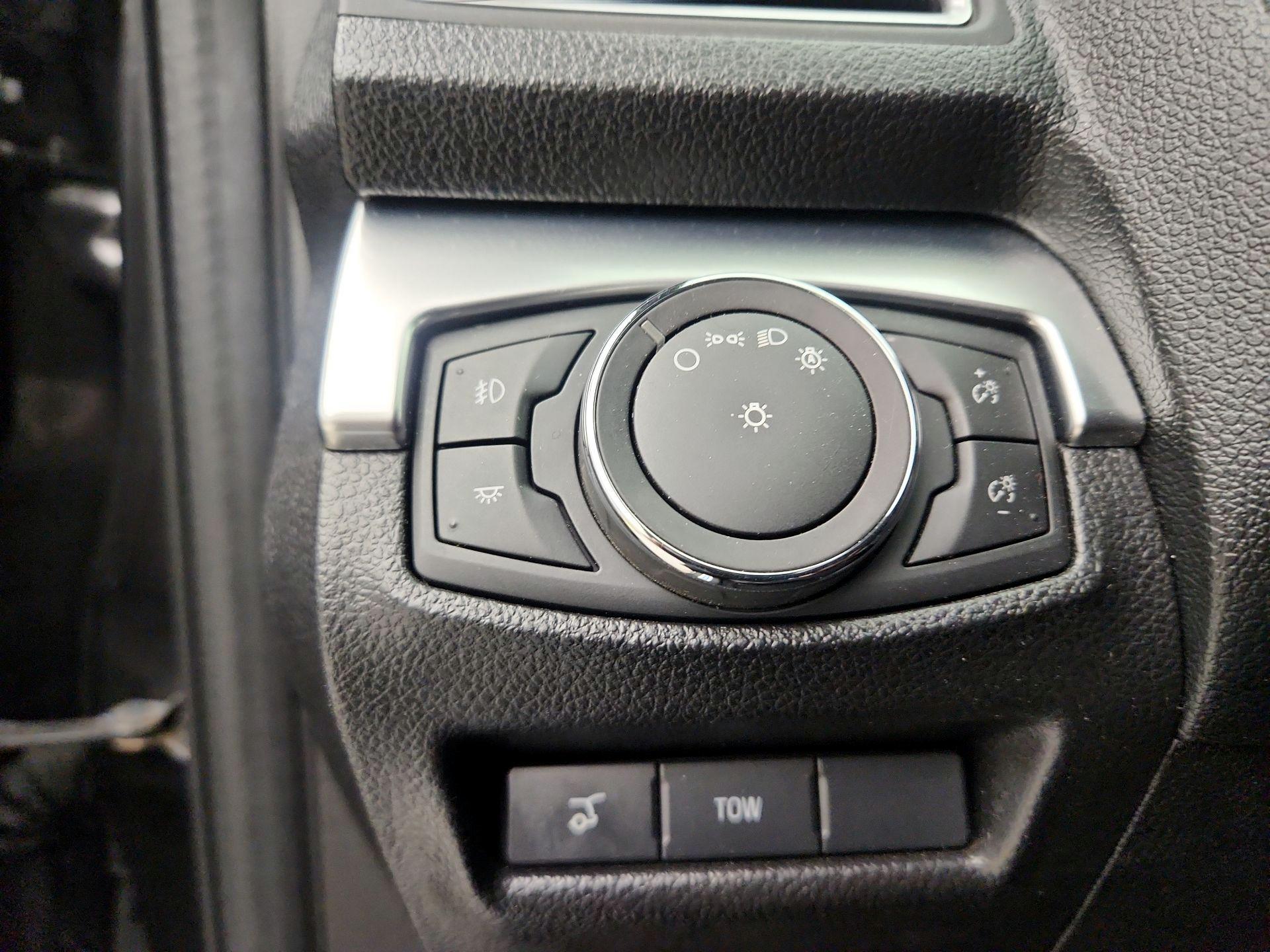 Thumbnail: 2018 Ford Explorer - 13