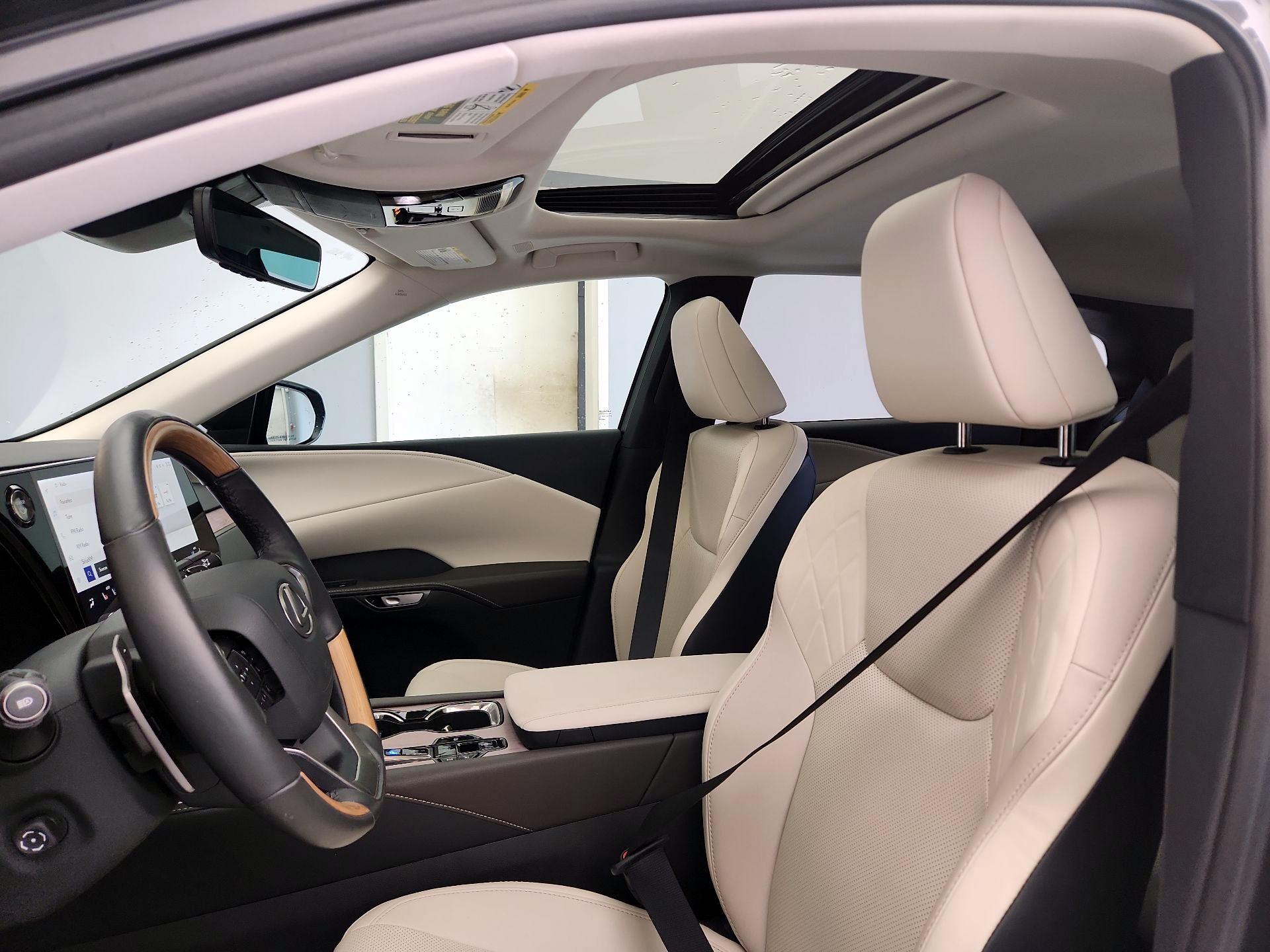 Thumbnail: 2024 Lexus RX - 19