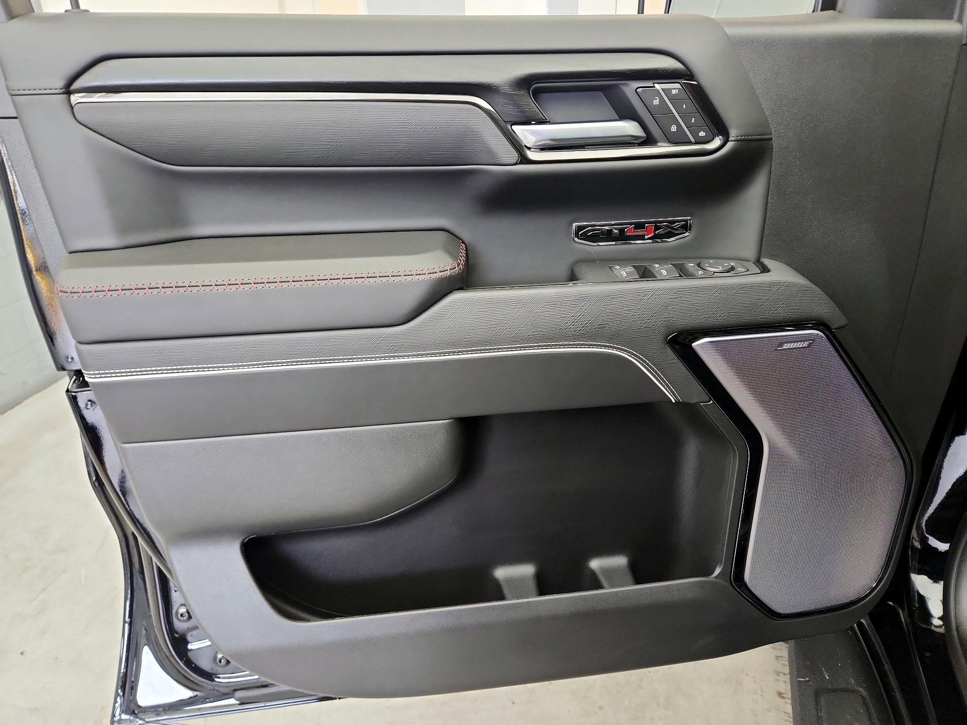 Thumbnail: 2025 GMC Sierra 1500 - 12