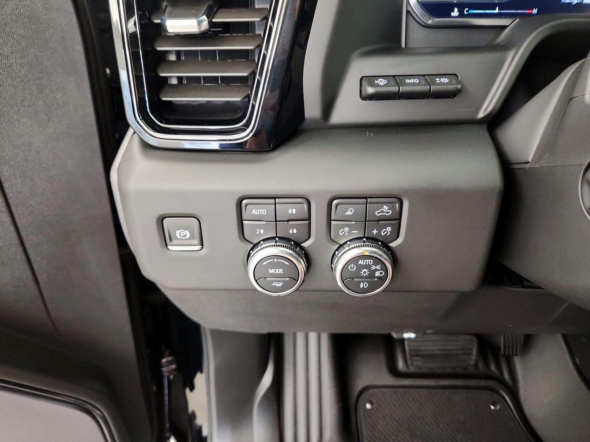 Thumbnail: 2025 GMC Sierra 1500 - 13