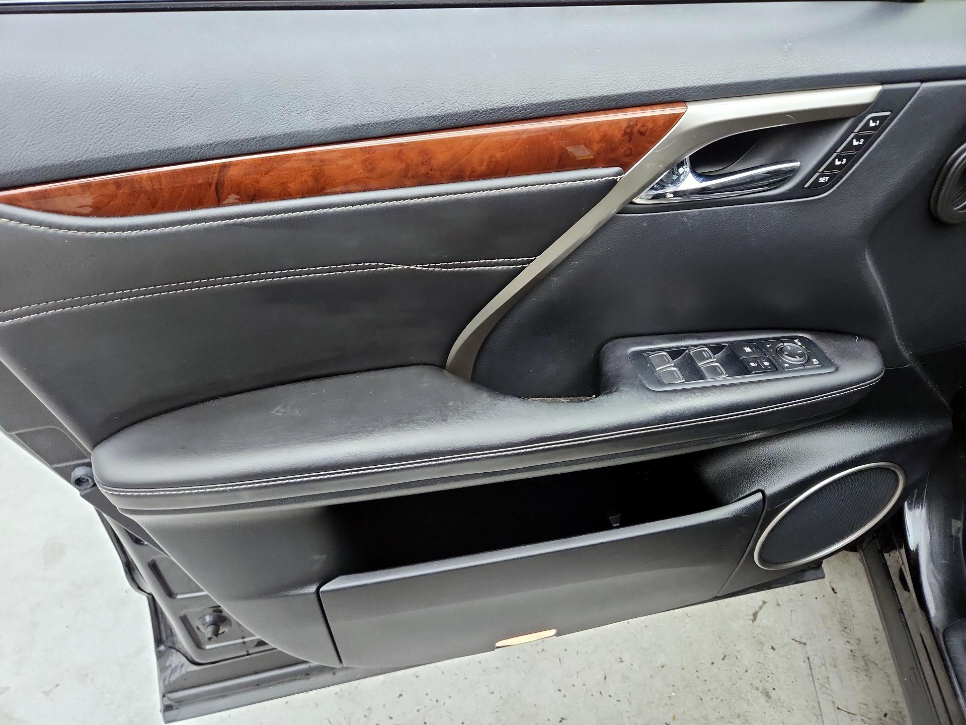 Thumbnail: 2018 Lexus RX - 12