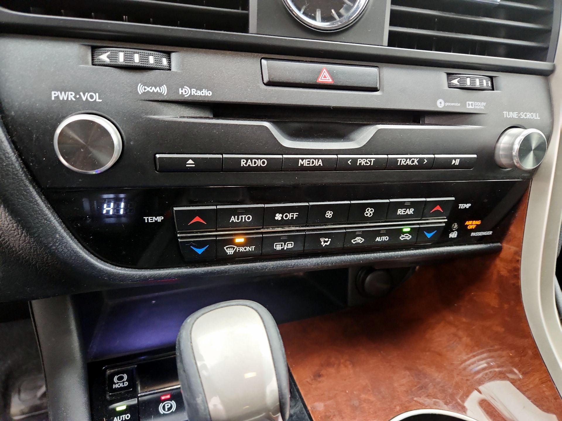 Thumbnail: 2018 Lexus RX - 17