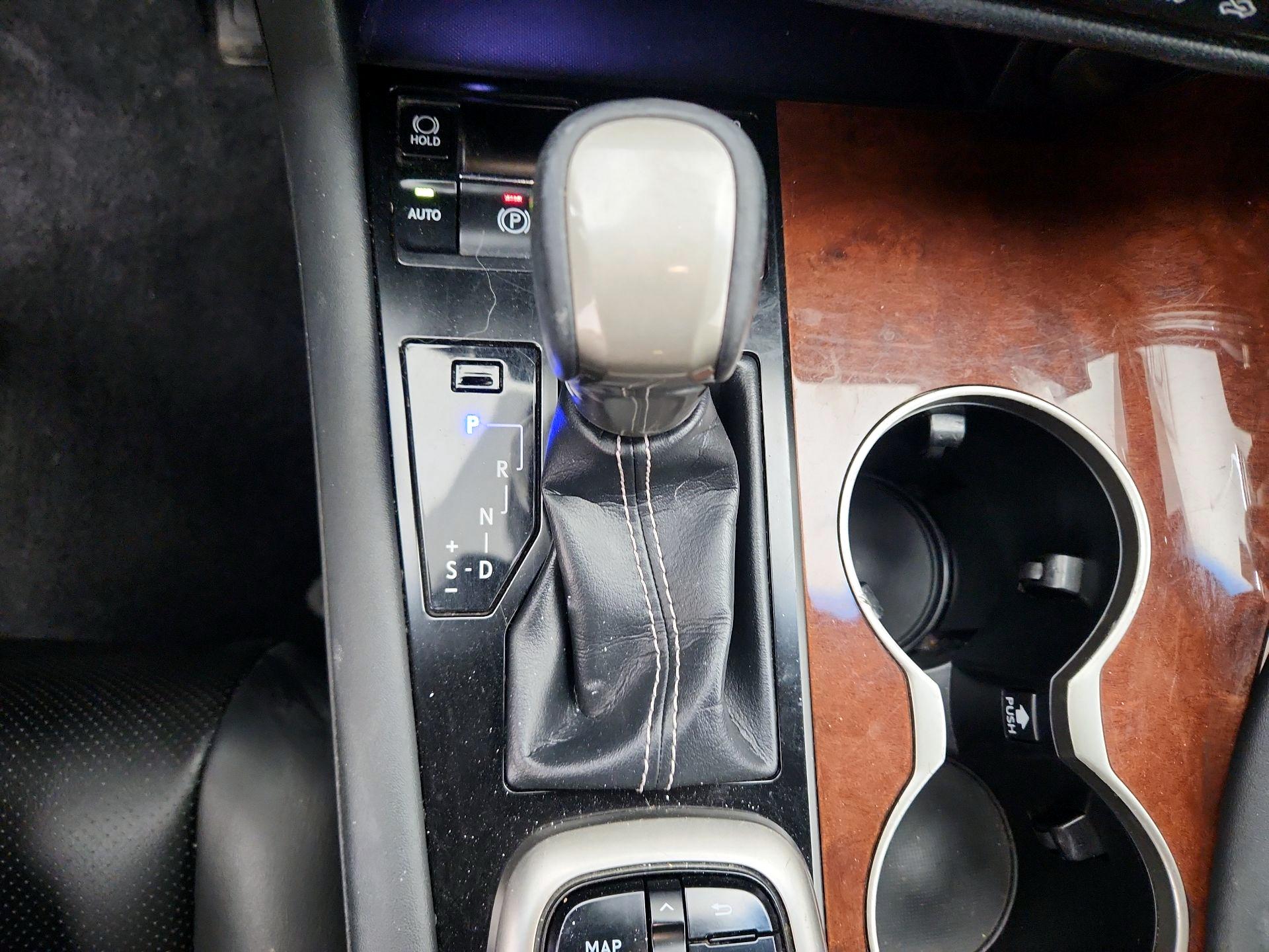 Thumbnail: 2018 Lexus RX - 18