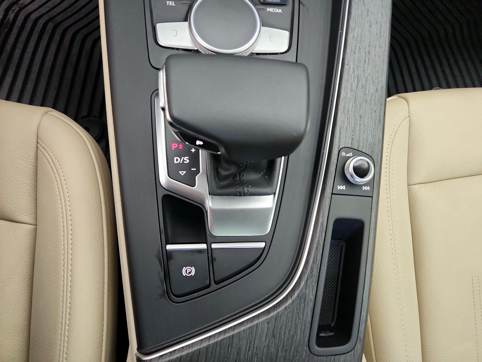 Thumbnail: 2017 Audi A4 - 18