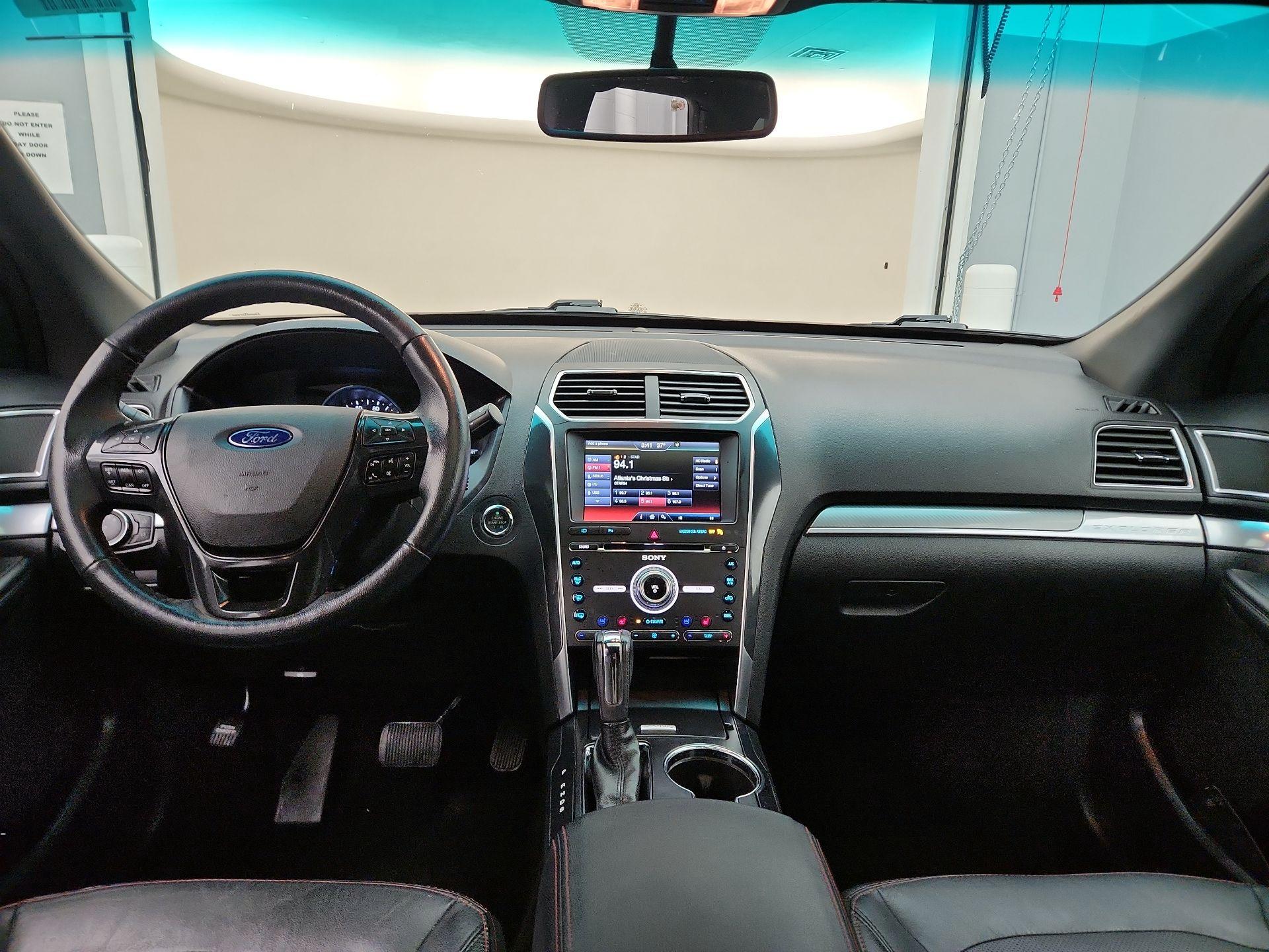 Thumbnail: 2016 Ford Explorer - 9