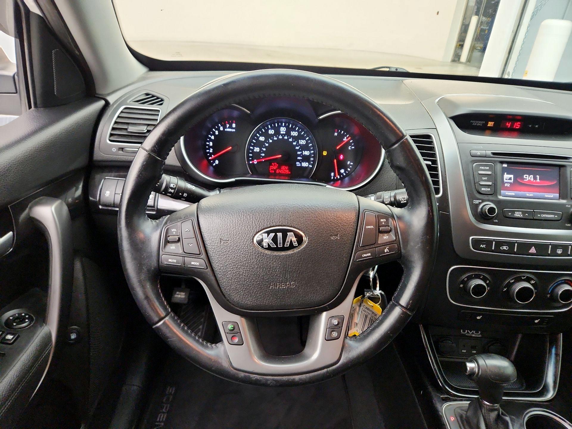 Thumbnail: 2015 Kia Sorento - 10