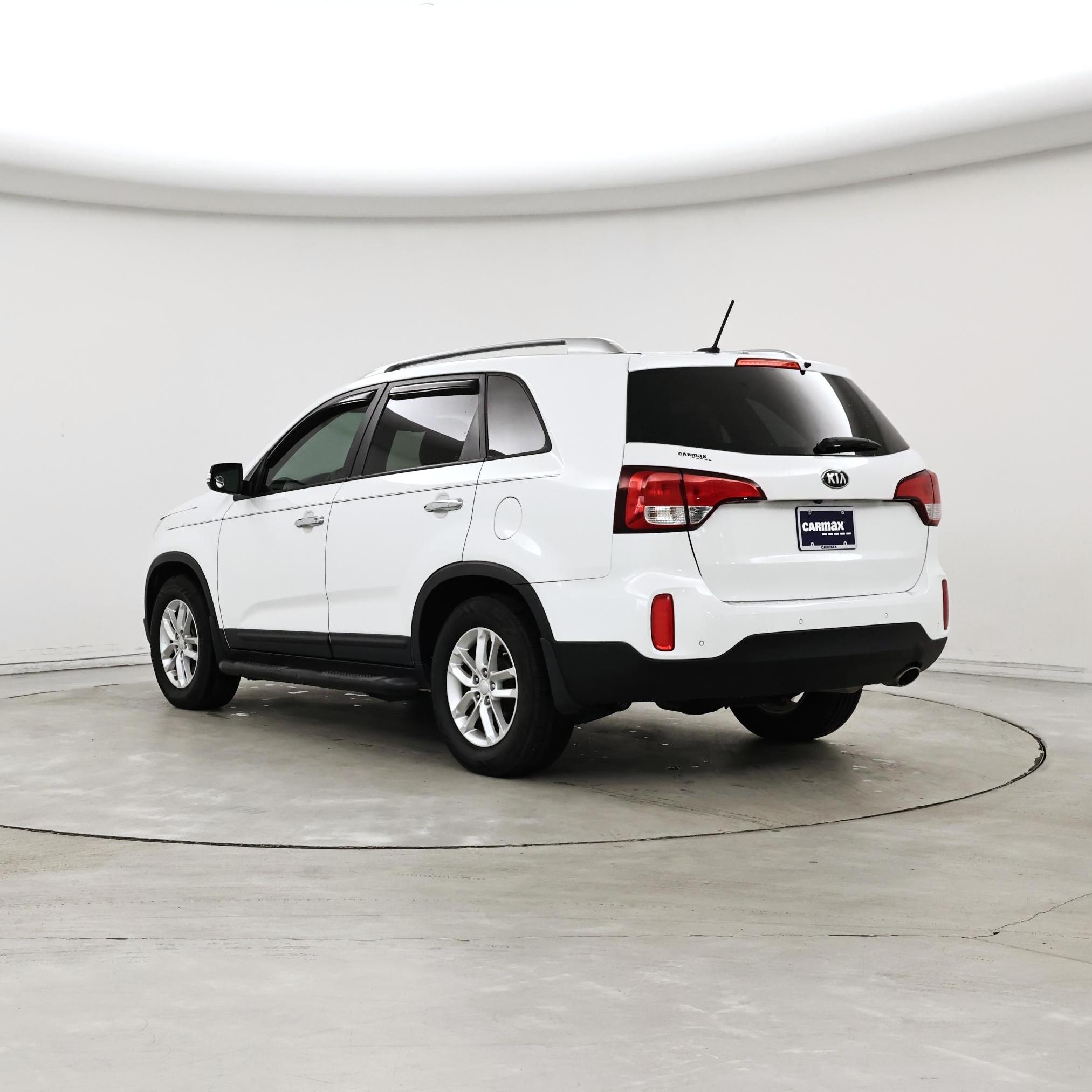 Thumbnail: 2015 Kia Sorento - 2