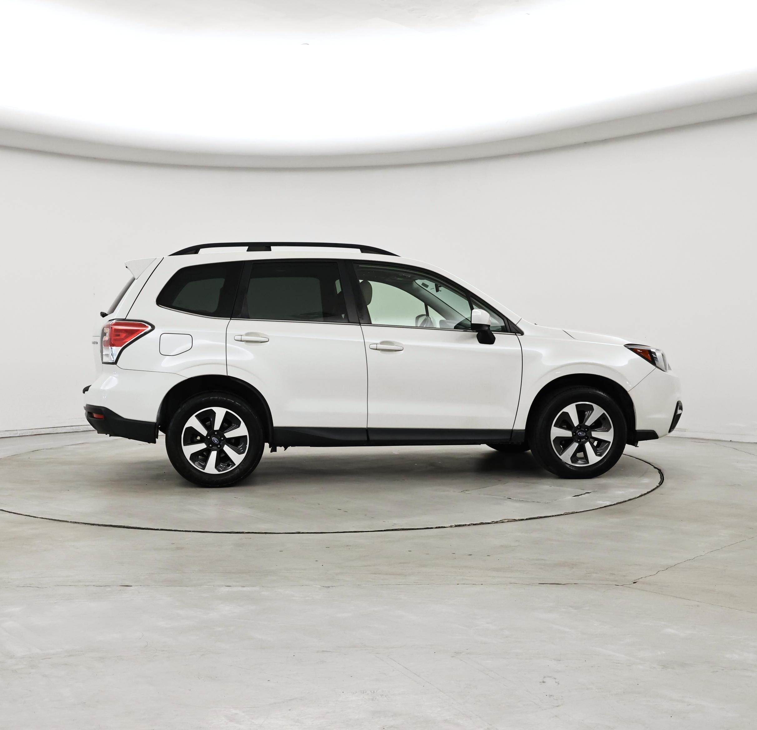 Thumbnail: 2018 Subaru Forester - 7