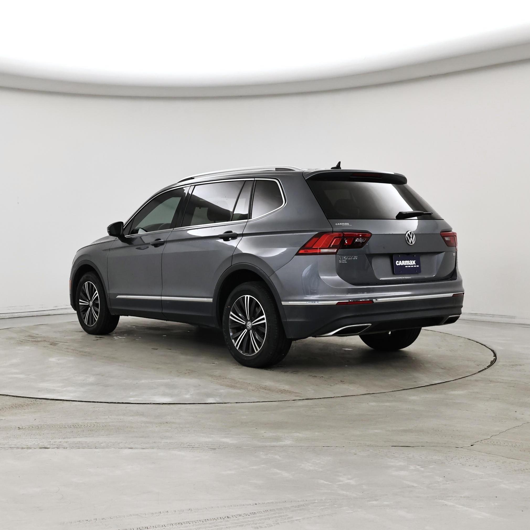 Thumbnail: 2018 Volkswagen Tiguan - 2