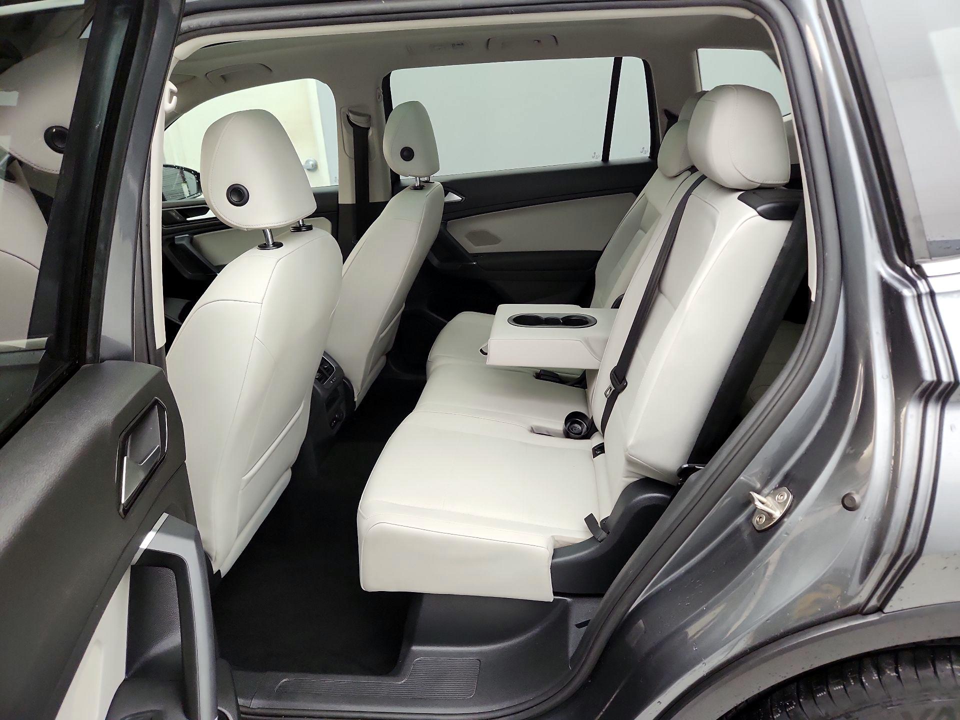 Thumbnail: 2018 Volkswagen Tiguan - 20