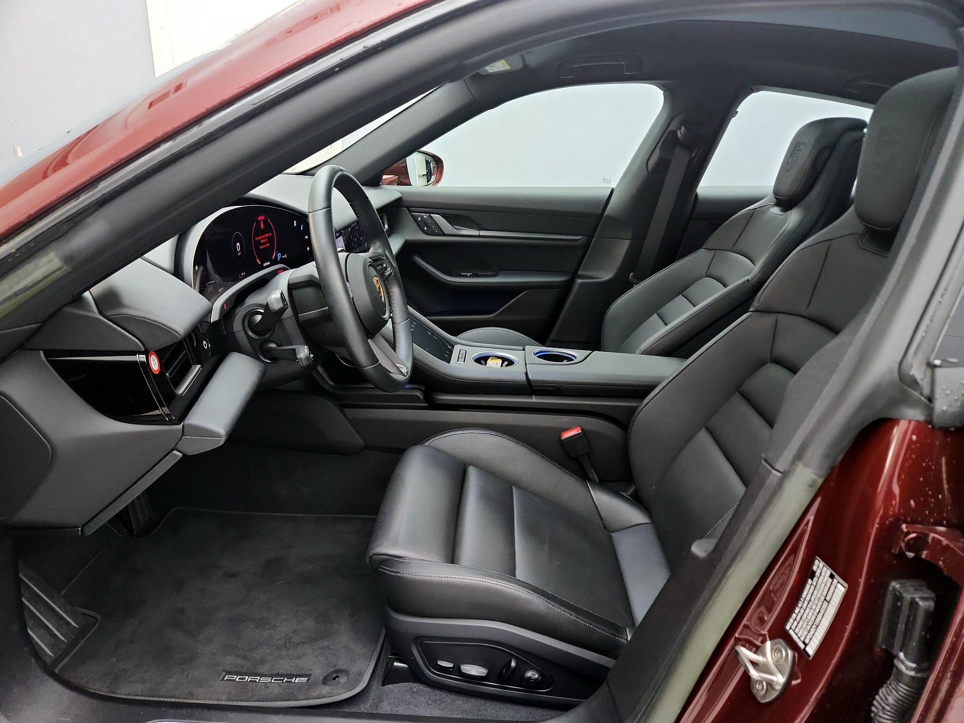 Thumbnail: 2022 Porsche Taycan - 11