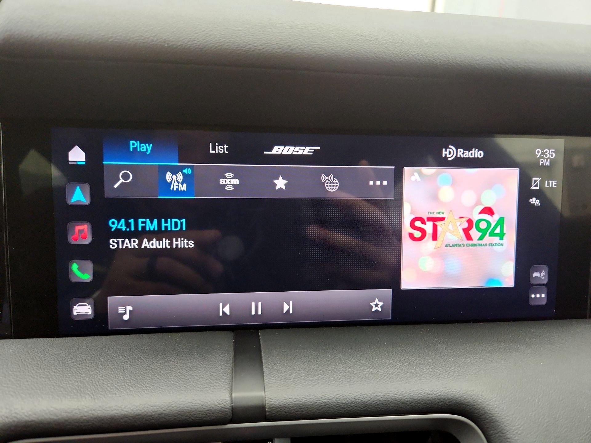 Thumbnail: 2022 Porsche Taycan - 16