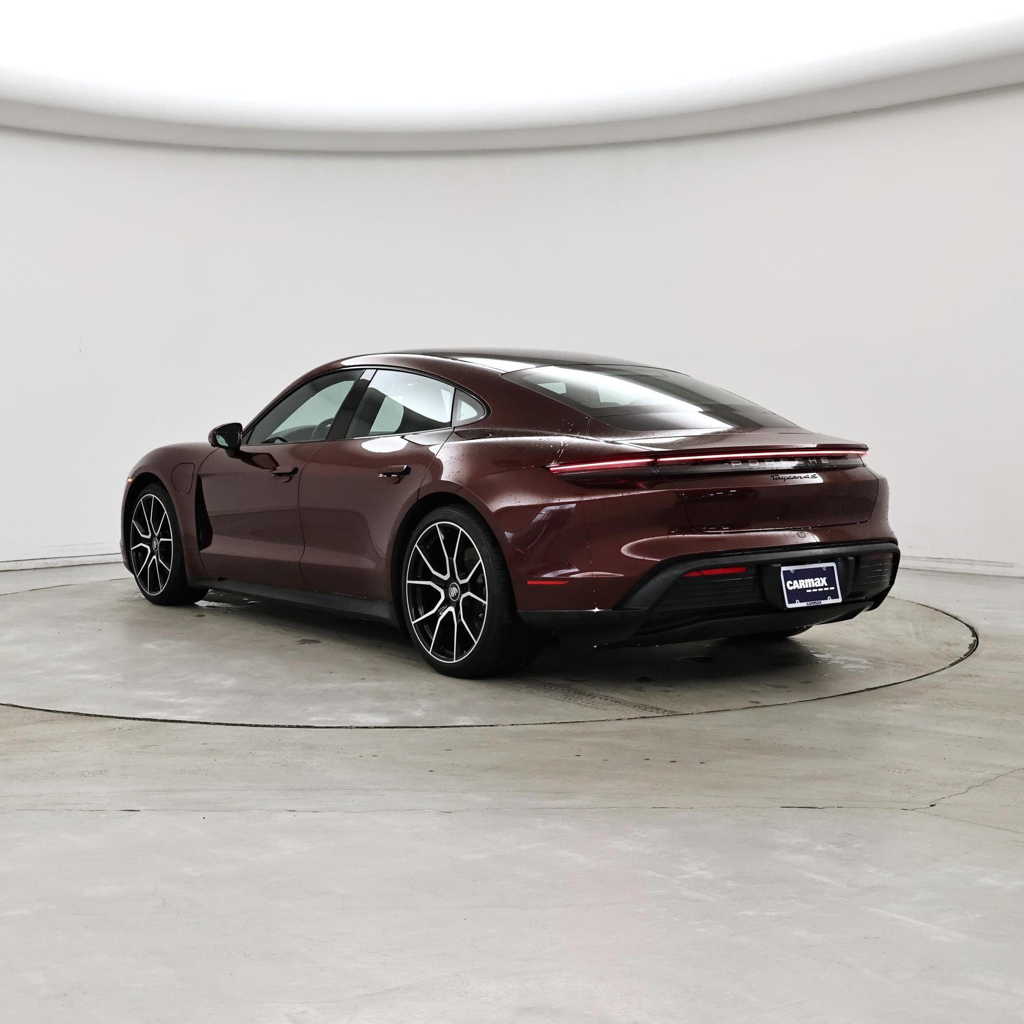 Thumbnail: 2022 Porsche Taycan - 2