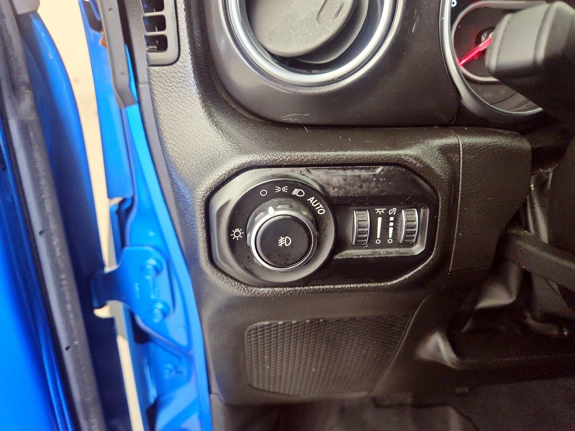 Thumbnail: 2022 Jeep Wrangler - 13