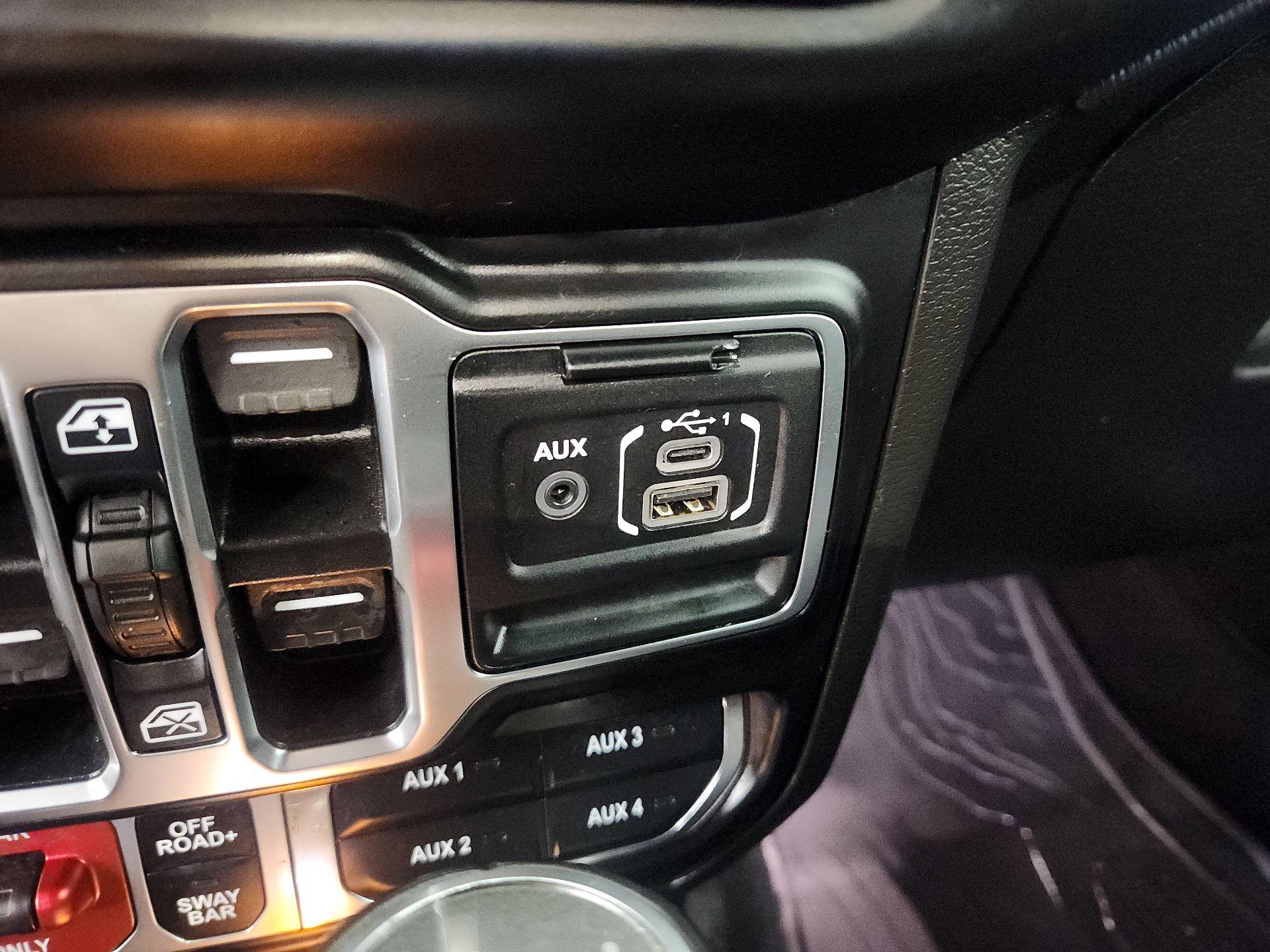 Thumbnail: 2022 Jeep Wrangler - 19