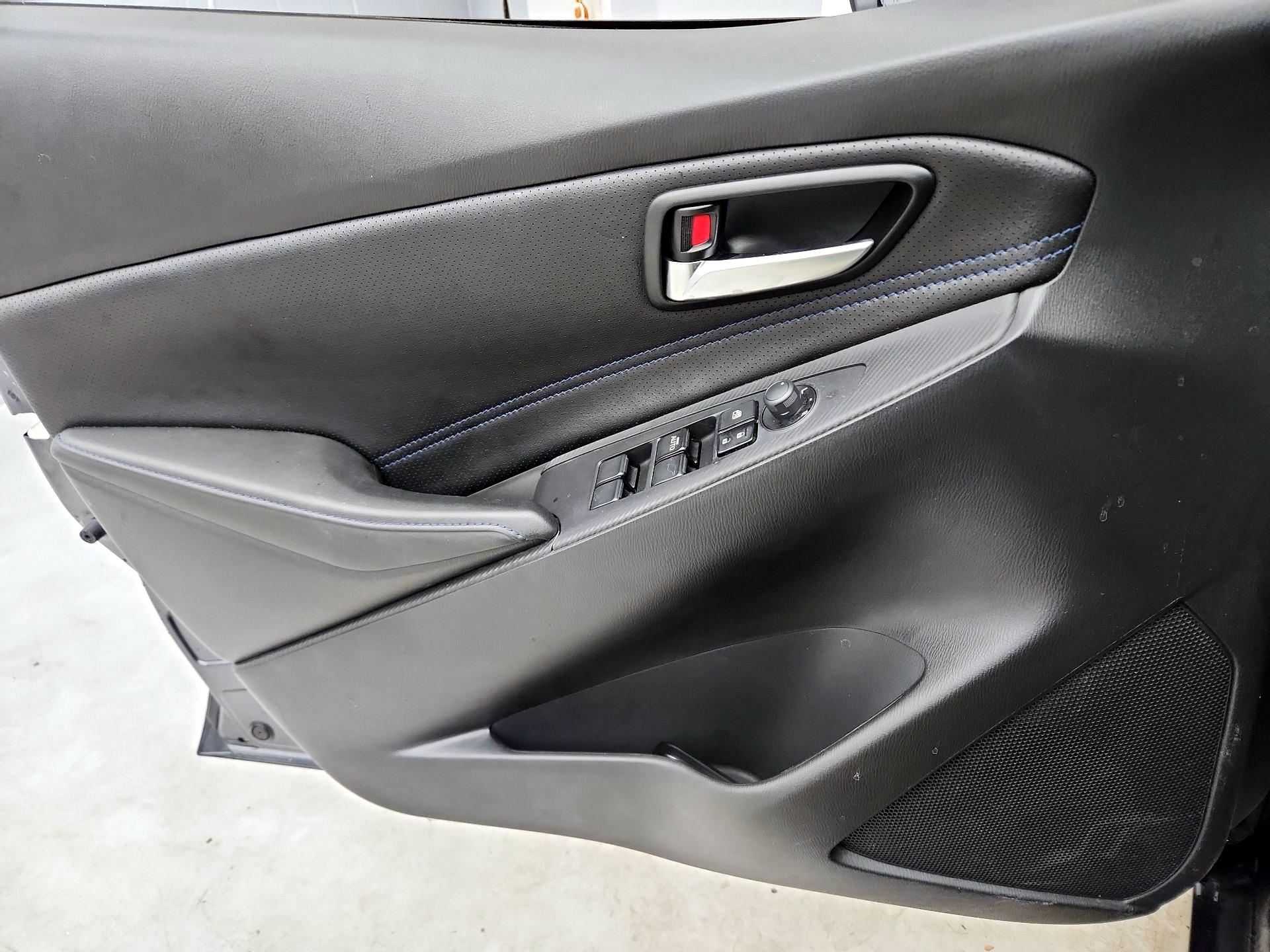 Thumbnail: 2019 Toyota Yaris - 12