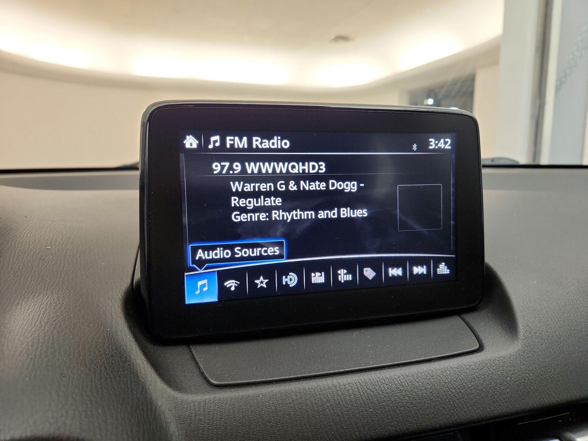 Thumbnail: 2019 Toyota Yaris - 15