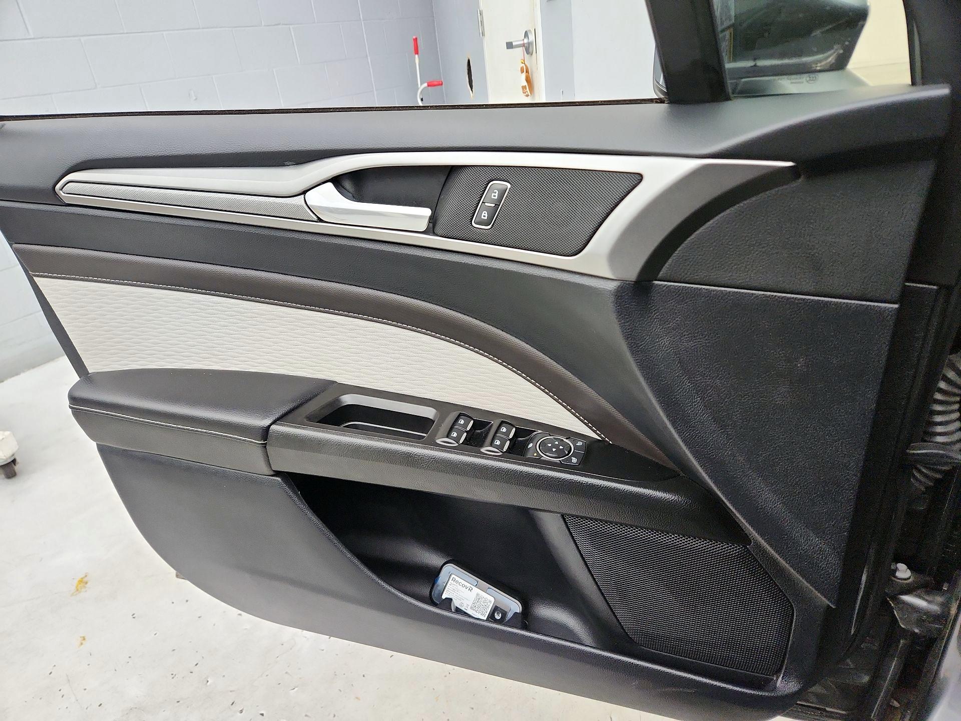 Thumbnail: 2020 Ford Fusion - 12