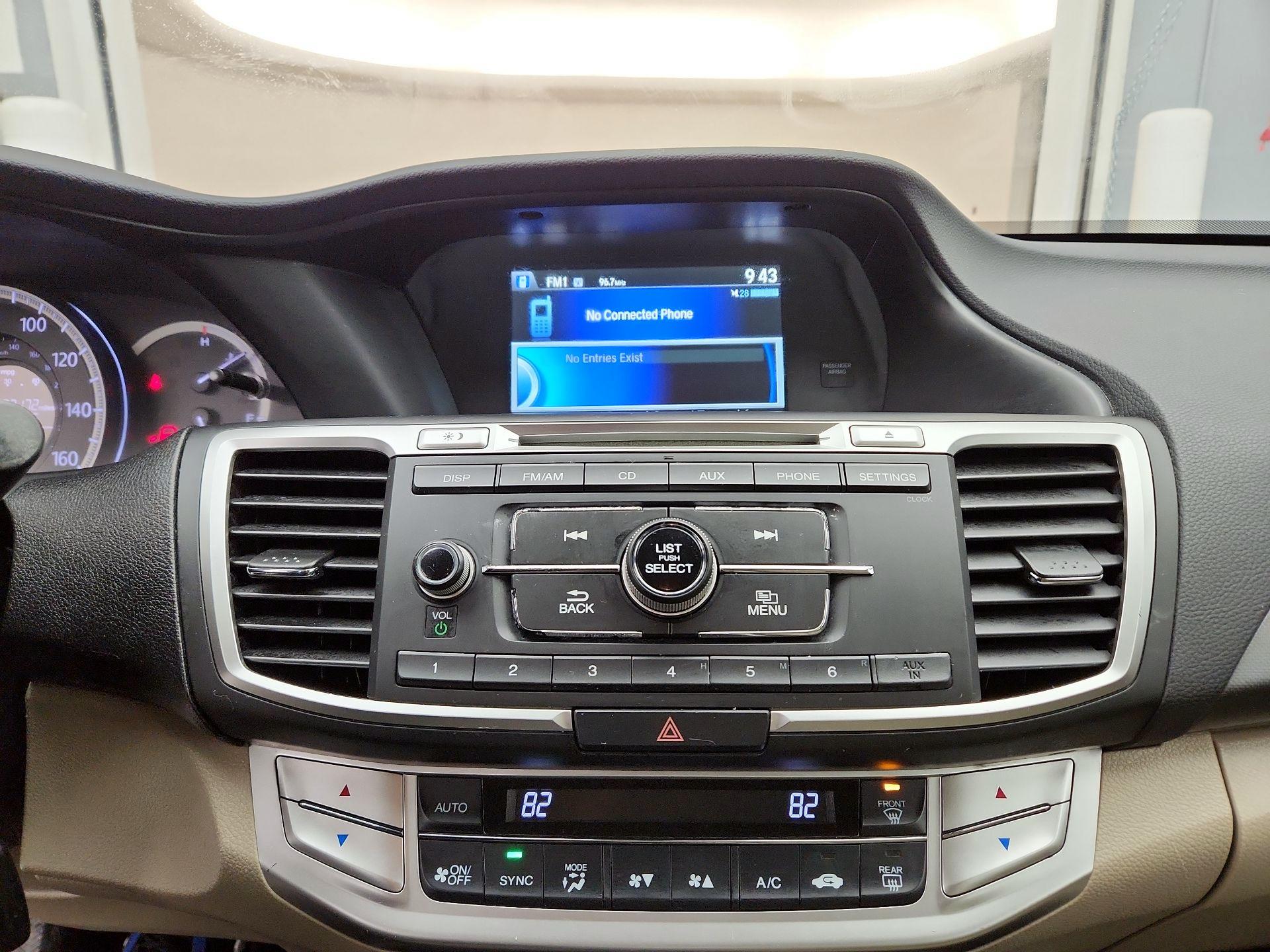 Thumbnail: 2015 Honda Accord - 15