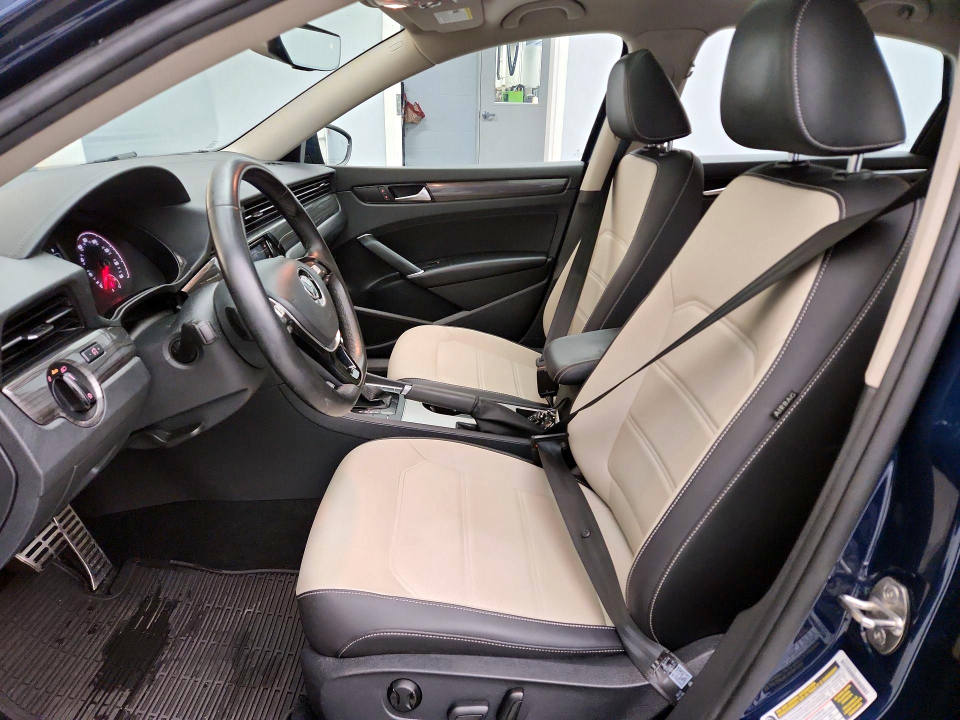 Thumbnail: 2020 Volkswagen Passat - 11