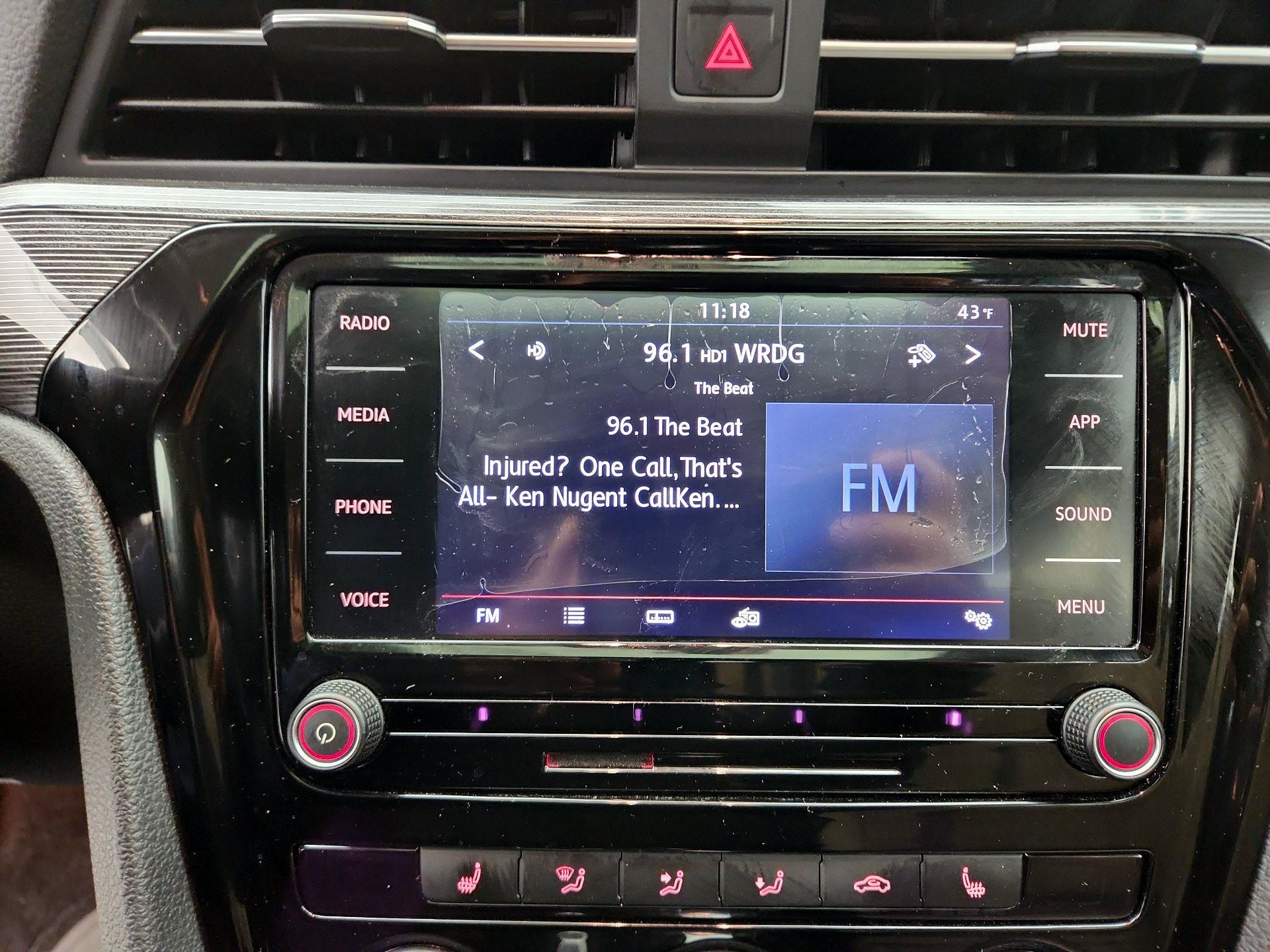 Thumbnail: 2020 Volkswagen Passat - 15