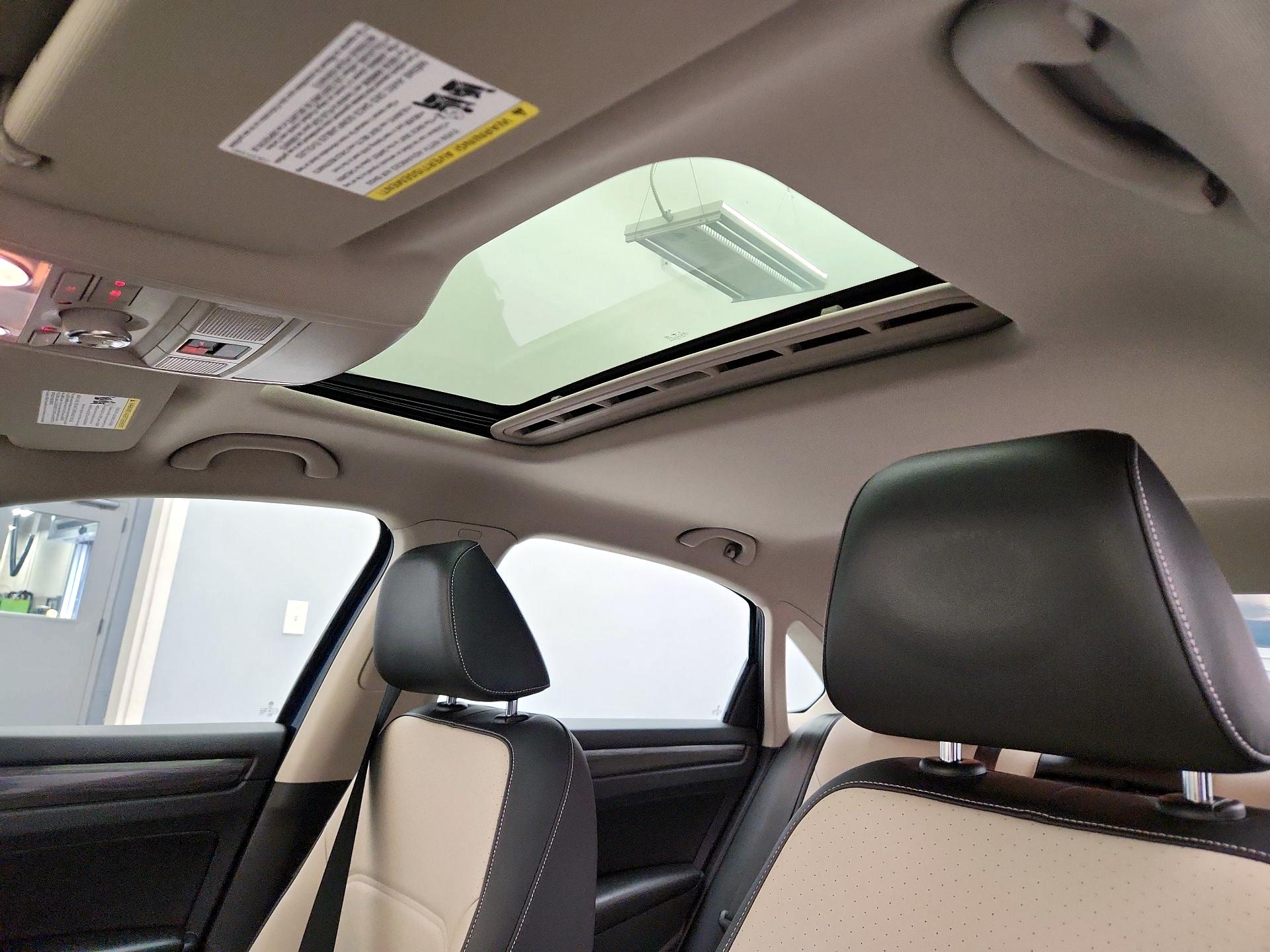 Thumbnail: 2020 Volkswagen Passat - 19